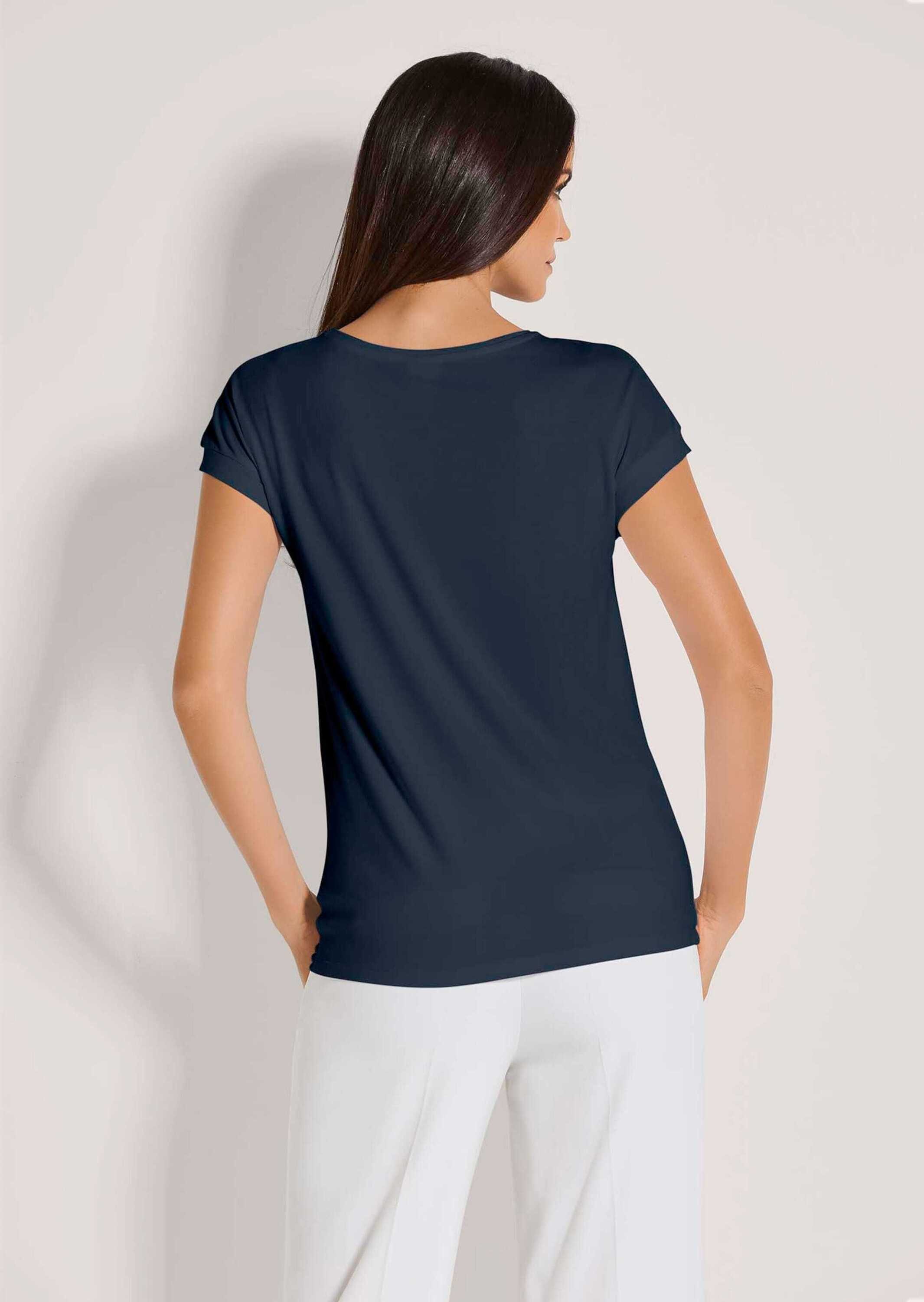 MADELEINE Kurzarmshirt Elegantes Viskose-Oberteil Rundhals, kurzarm, hüftumspielend