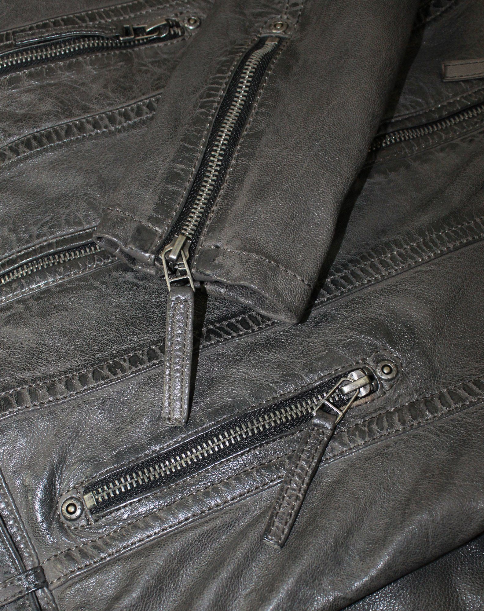 Mauritius Lederjacke Cacey LEGV mit abnehmbarem Kapuzen-Sweateinsatz & aufwendigen Biker-Details – Bild 5 von 5
