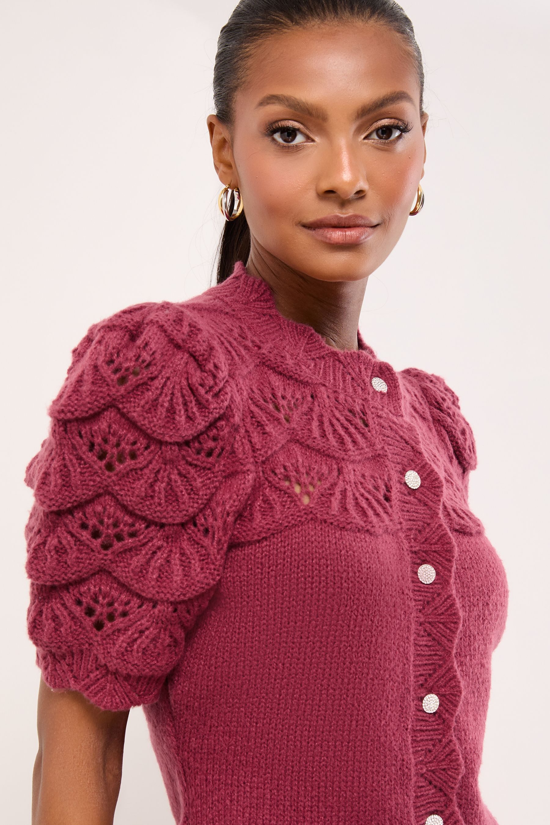 LIPSY Strickjacke Lipsy kurzärmelige Pointelle-Strickjacke, Regular (1-tlg) günstig online kaufen