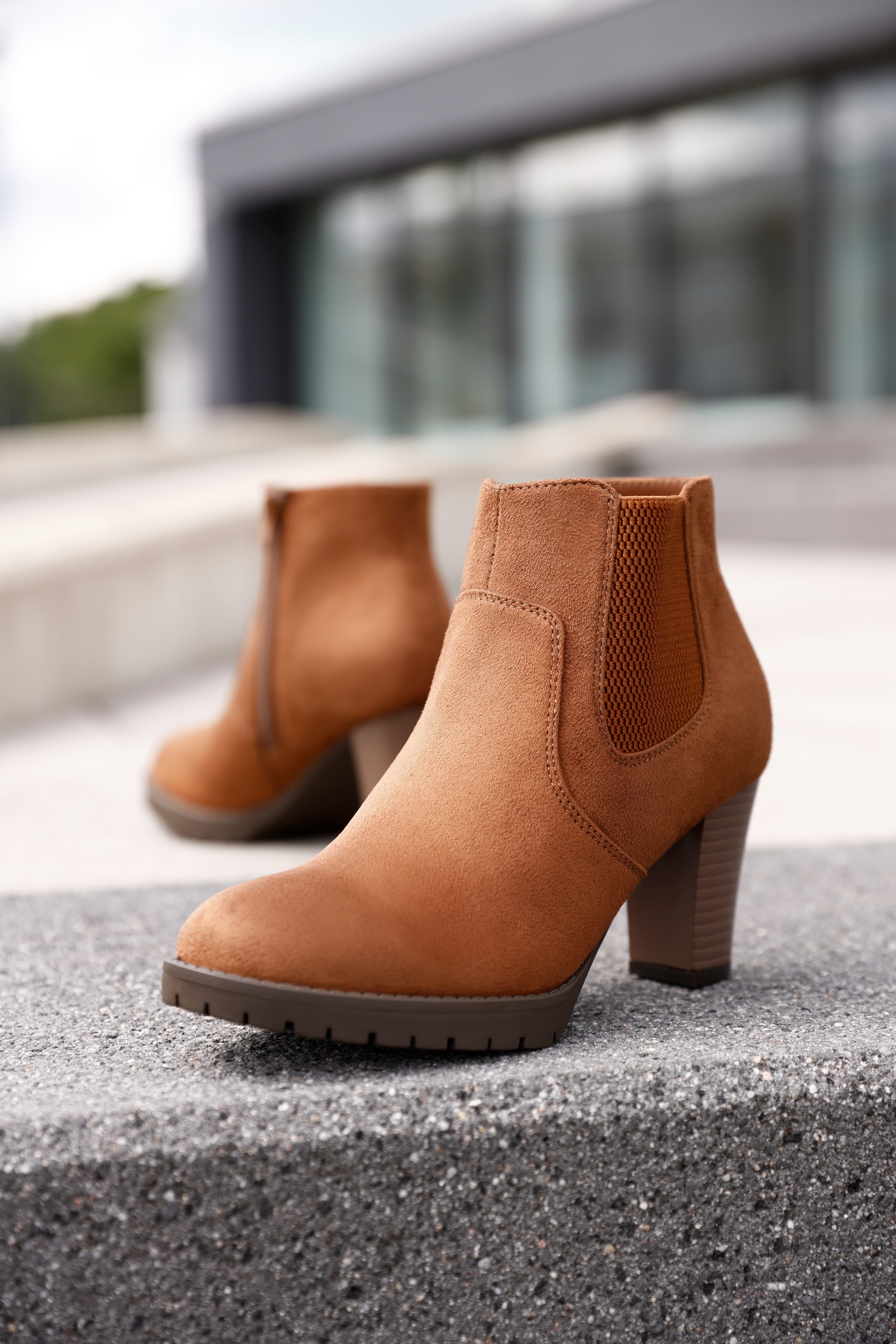 Aniston SHOES Stiefelette Ankleboots mit seitlichem Stretcheinsatz
