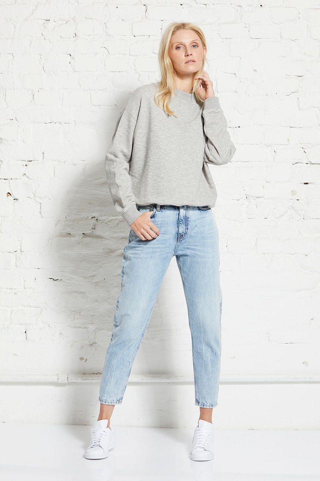 wunderwerk Mom-Jeans Collien carrot cropped eco bleached blue 880