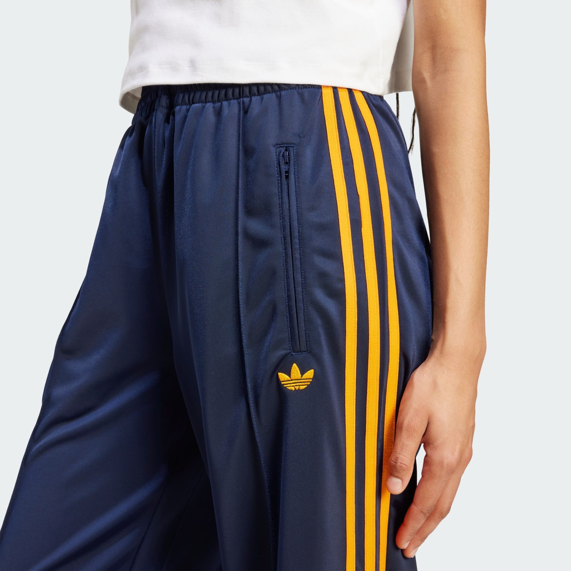 adidas Originals Jogginghose ADICOLOR CLASSIC FIREBIRD LOOSE TRAININGSHOSE (1-tlg)
