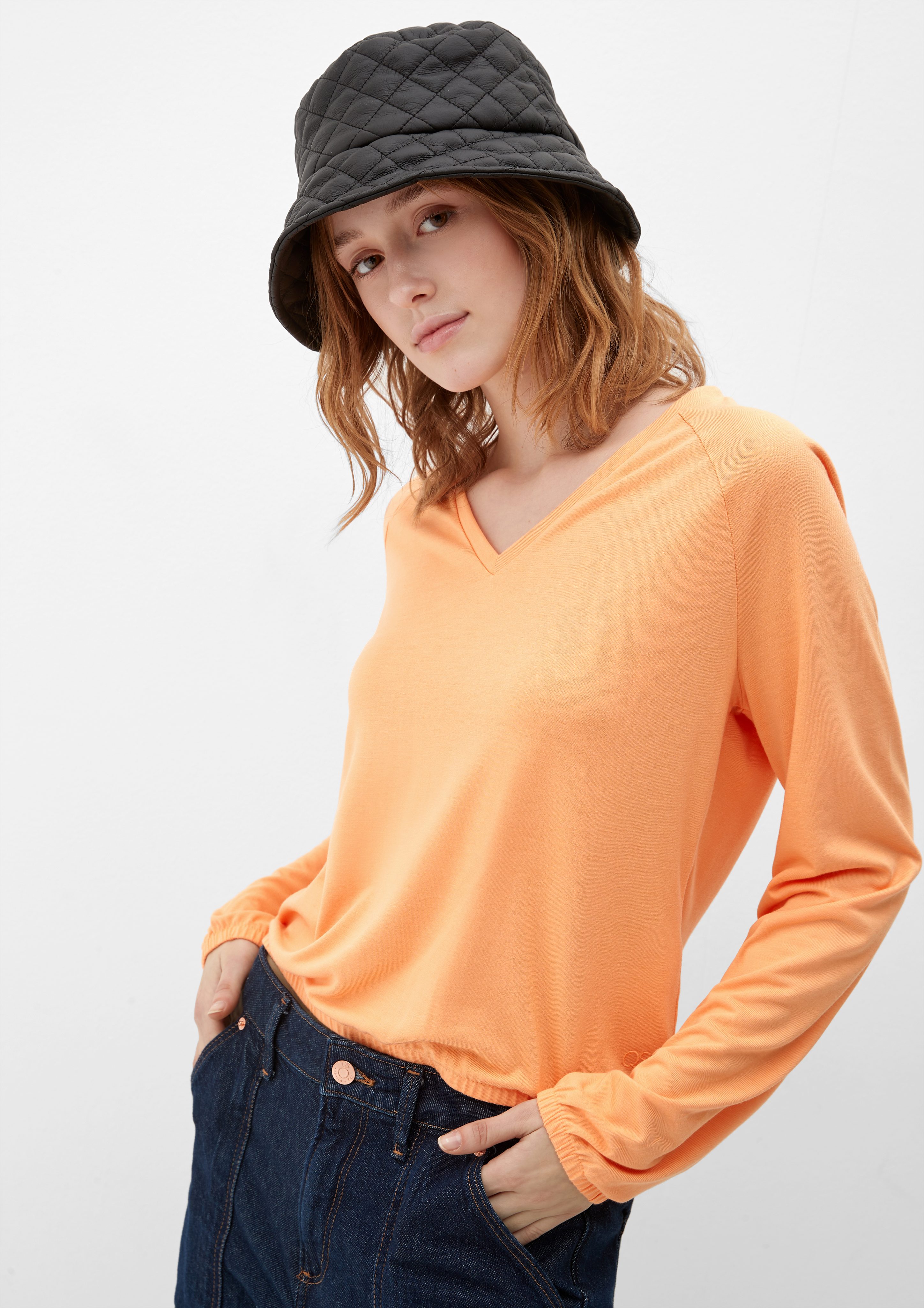 QS Langarmshirt Longsleeve mit V-Ausschnitt Stickerei günstig online kaufen