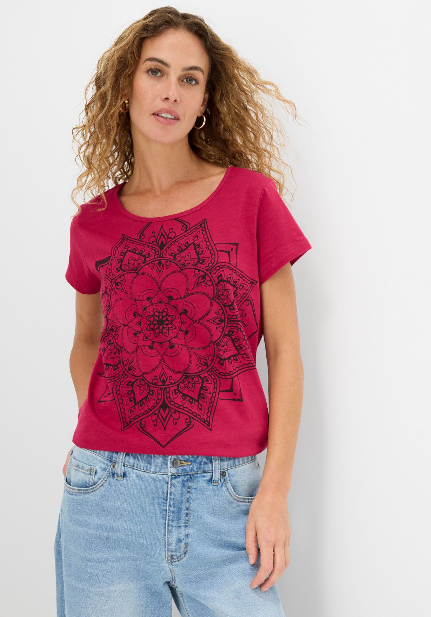 bonprix T-Shirt gerade Passform, Kurzarm, mit dekorativem Druck, aus Baumwolle