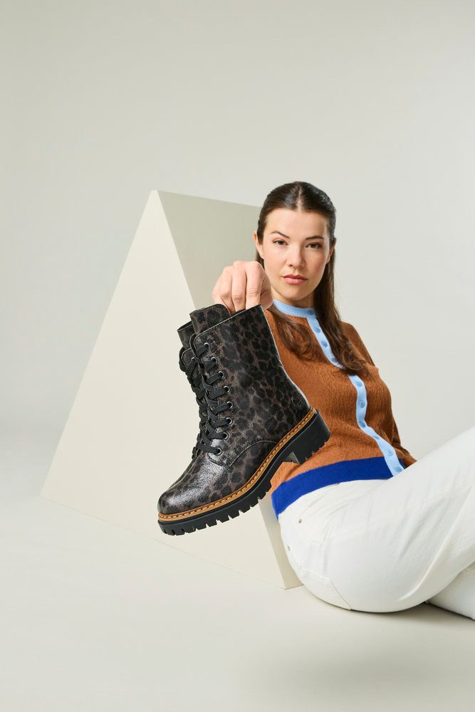 Rieker Schnürboots Schnürstiefelette, Profilsohle, mit kontrastfarbenem Soh günstig online kaufen