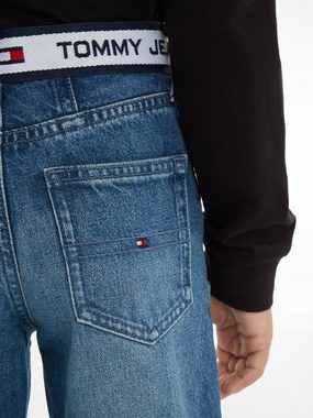 Tommy Hilfiger Girlfriend-Jeans GIRLFRIEND MONOTYPE TAPE Kinder Kids Junior MiniMe,mit Gürtelimitat in Labelfarben