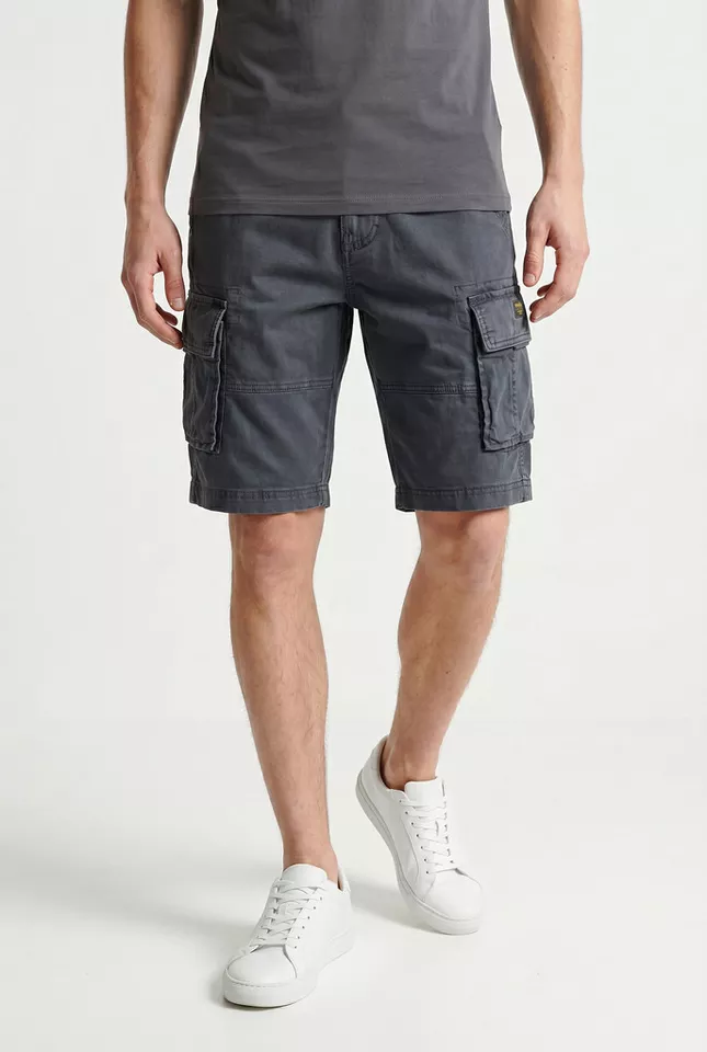 Superdry Cargobermudas CORE CARGO SHORT Straight Fit, mit Reißverschluss und 1-Knopf-Verschluss, knielang