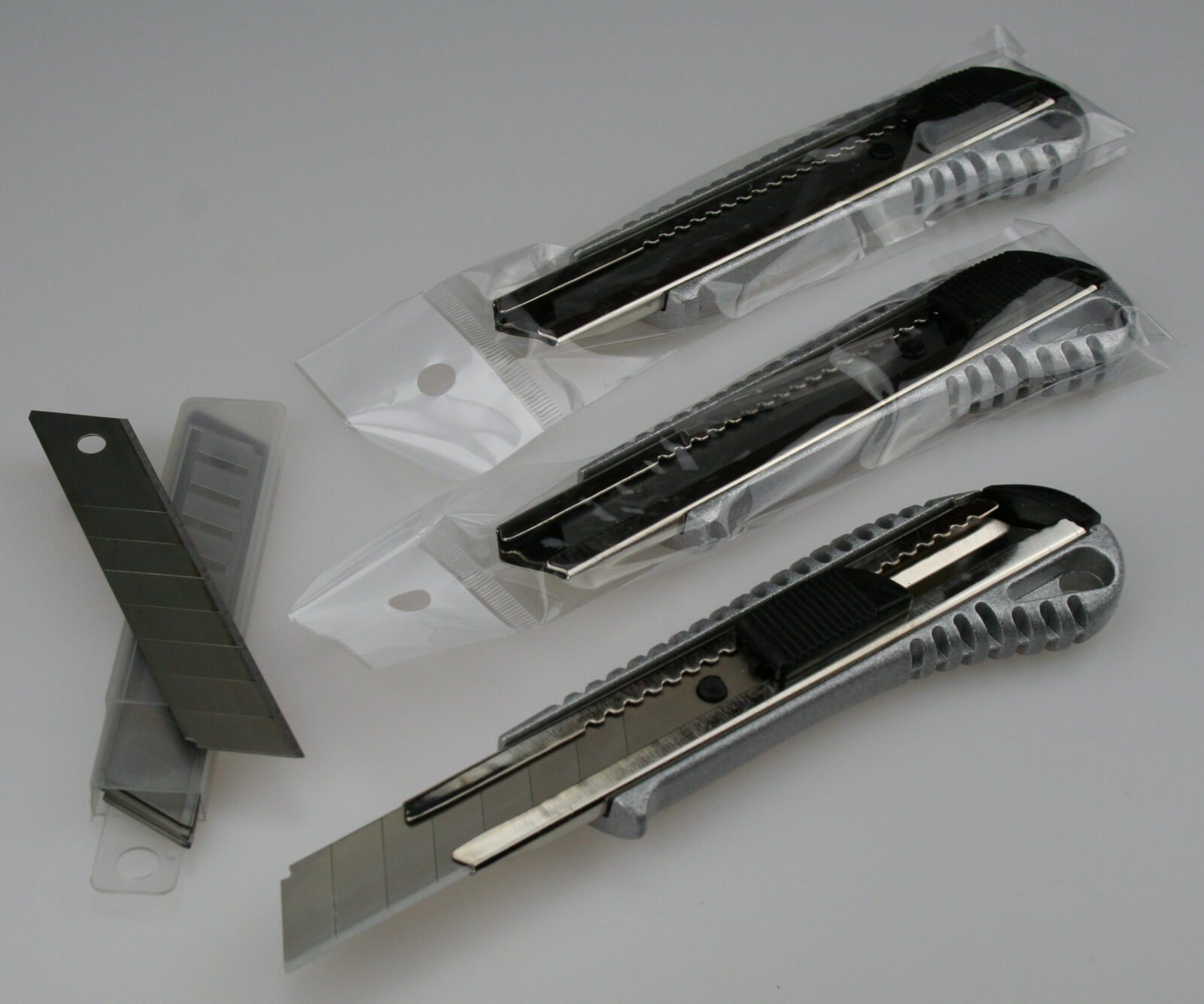 peveha24 Cuttermesser 3 Cuttermesser Alu + günstig online kaufen