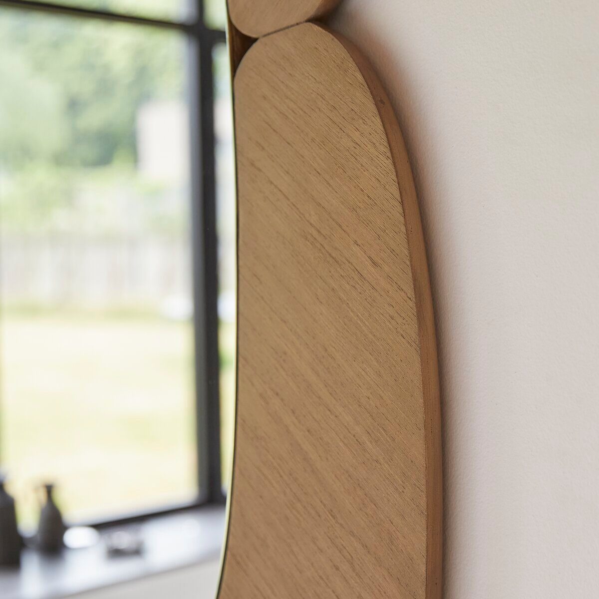 Ovaler hellem Spiegel Spiegel Mindiholz Tikamoon 115x75 cm aus