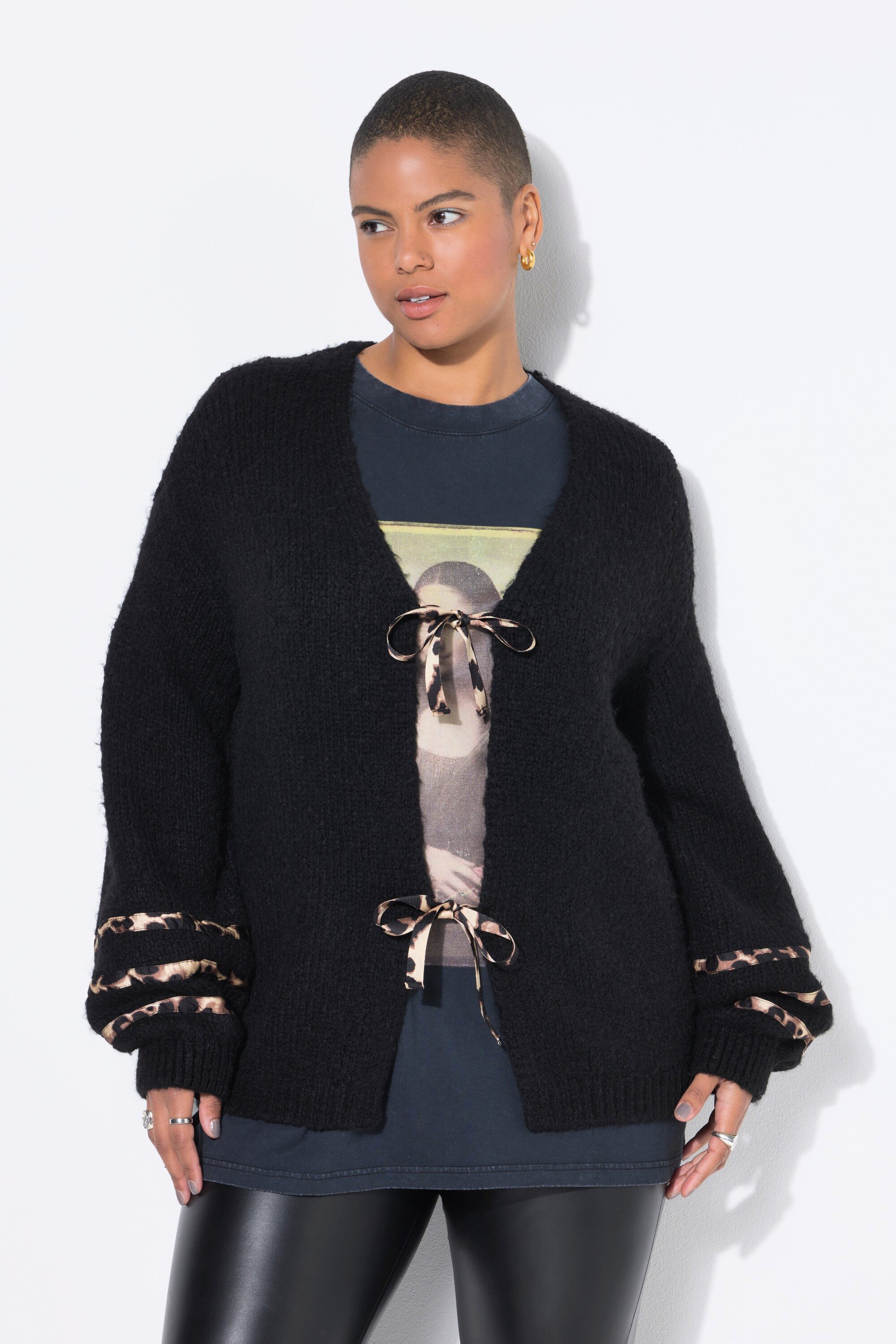 Studio Untold Strickjacke Strickjacke Oversize Shape Leo Schleifen günstig online kaufen