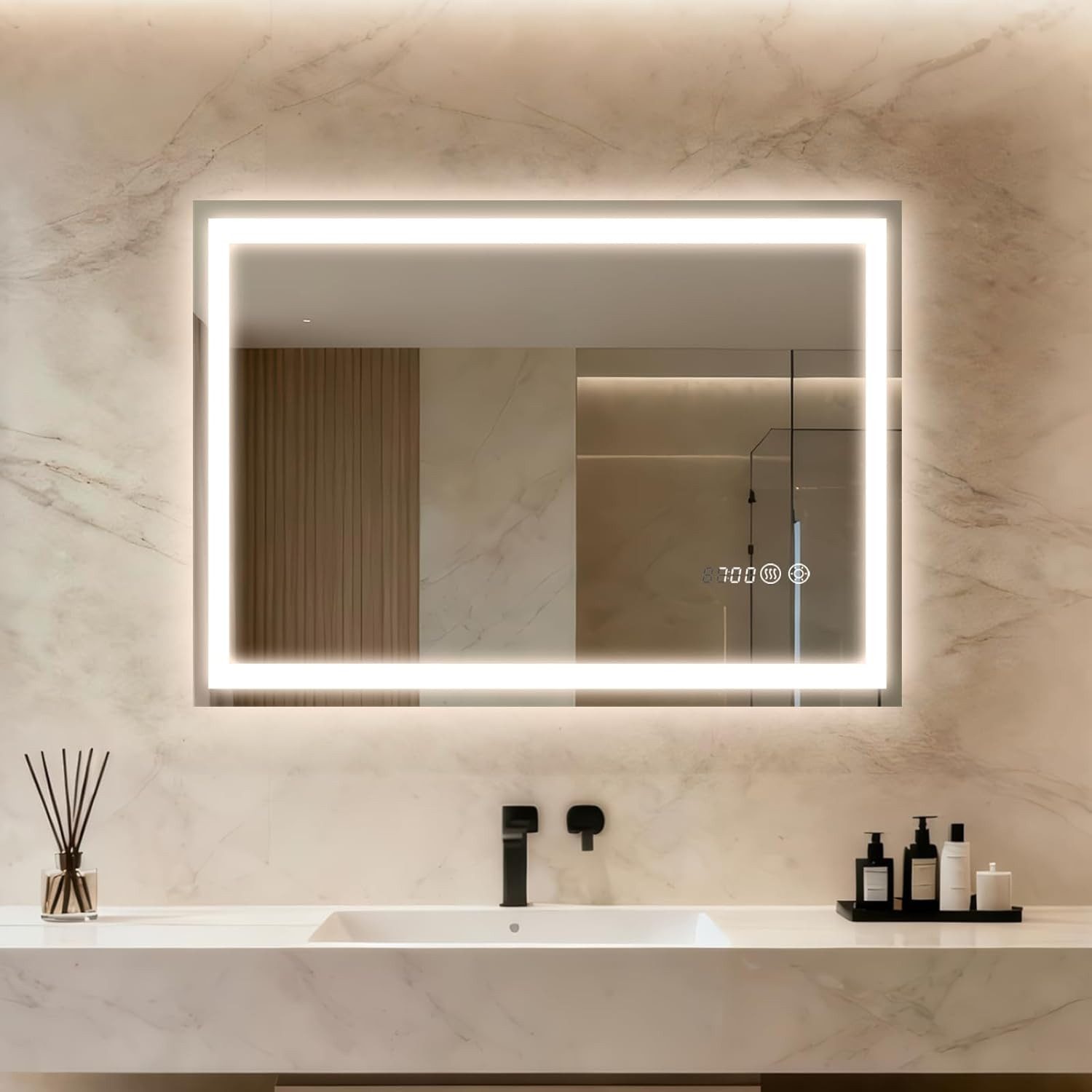 TLGREEN Badspiegel mit Beleuchtung und Uhr,LED Spiegel mit 3 Lichtfarben dimmbar, (gehärtetes Glas und Digitaluhr), Touch-Schalter, Memory-Funktion, beschlagfrei