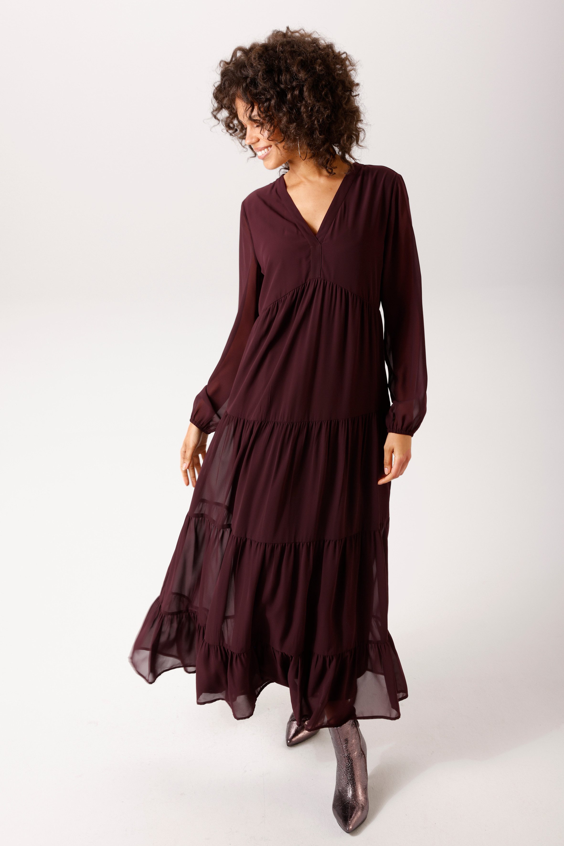 Zum Outfit 12
