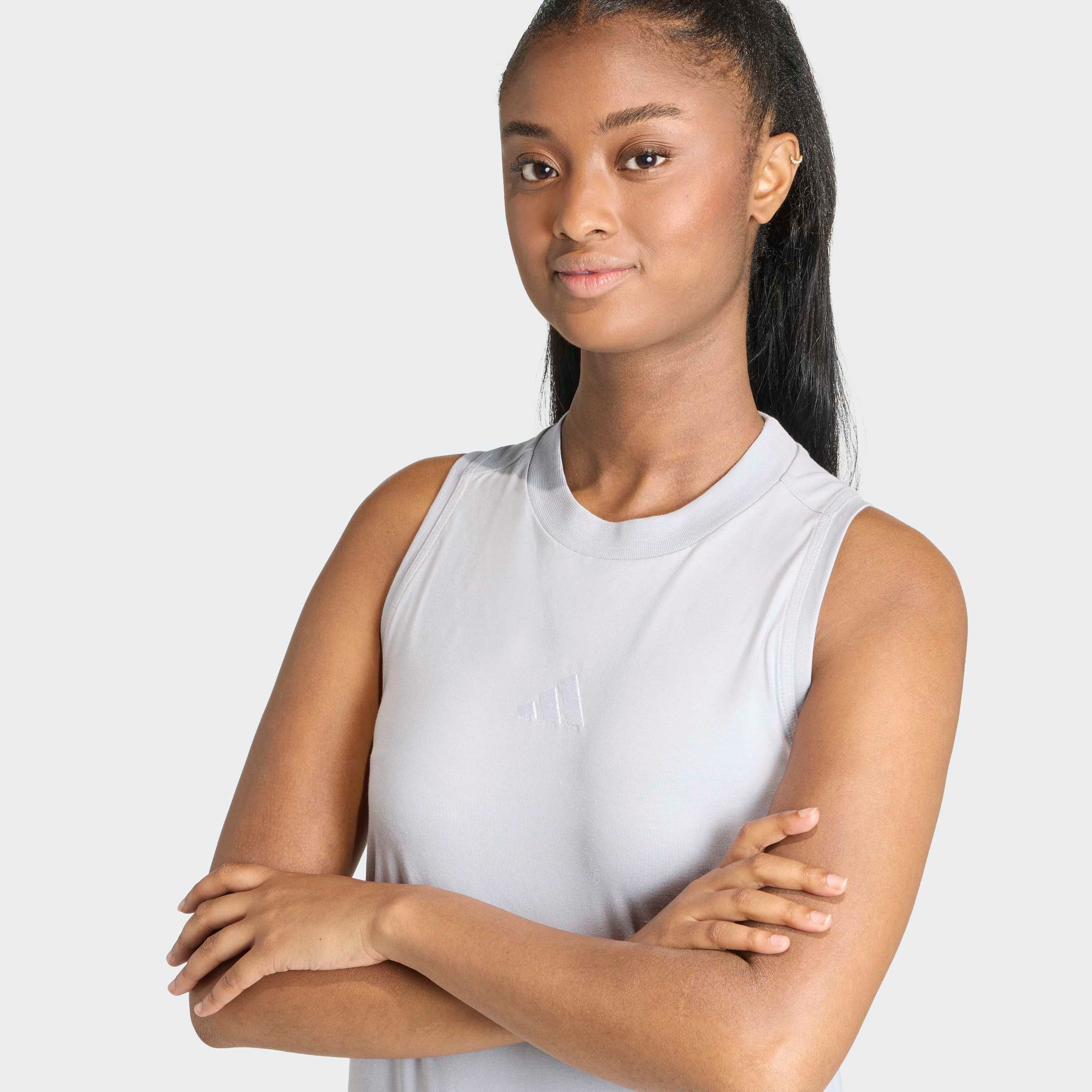 adidas Sportswear Shirtkleid ESSENTIALS 3-STREIFEN LONG RACERBACK ärmelloses Racerback-Design, sportlicher Stil, ohne Verschluss