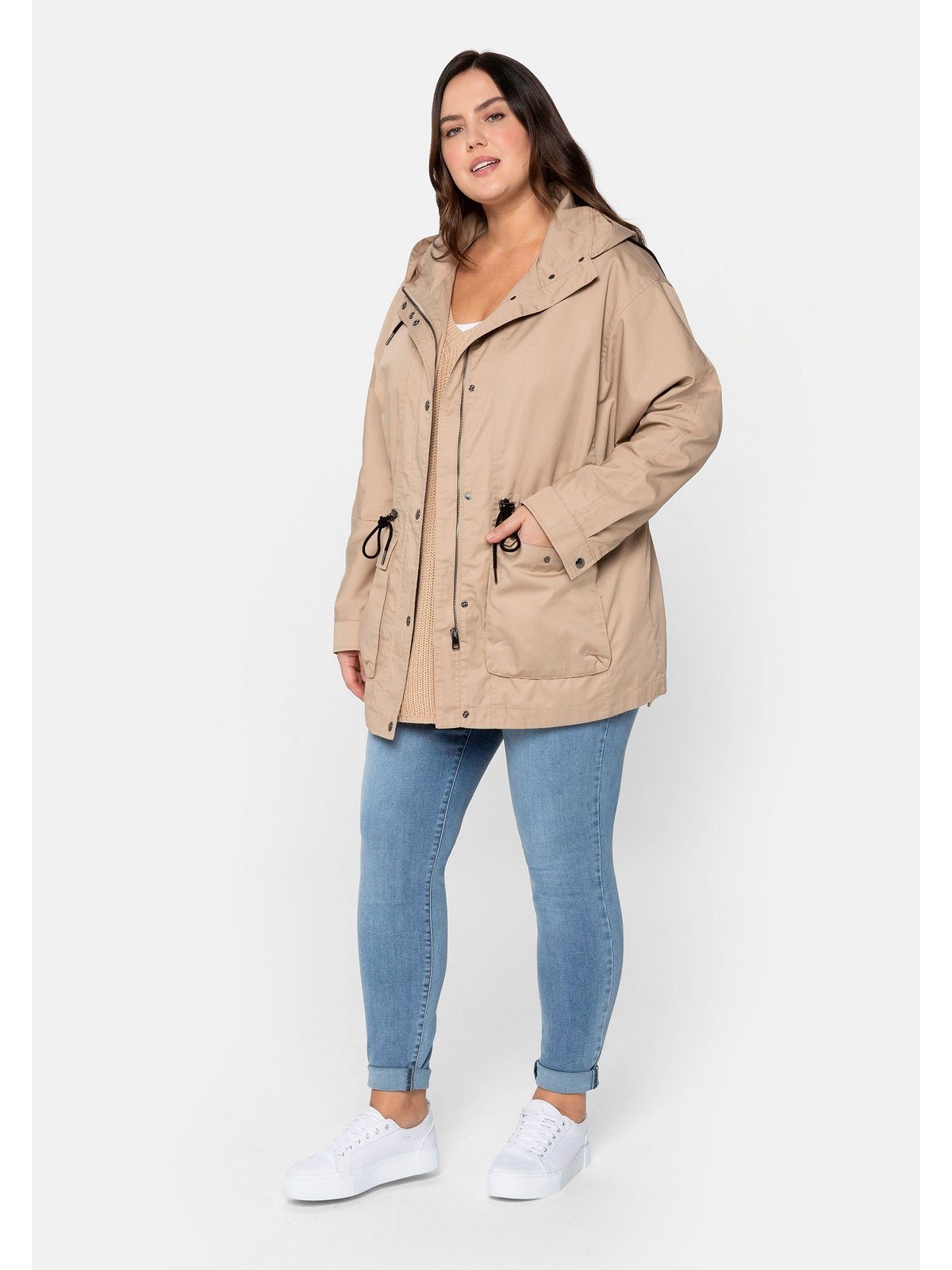 aus Größen leichter, Große Sheego wasserabweisender Twill-Qualität Parka