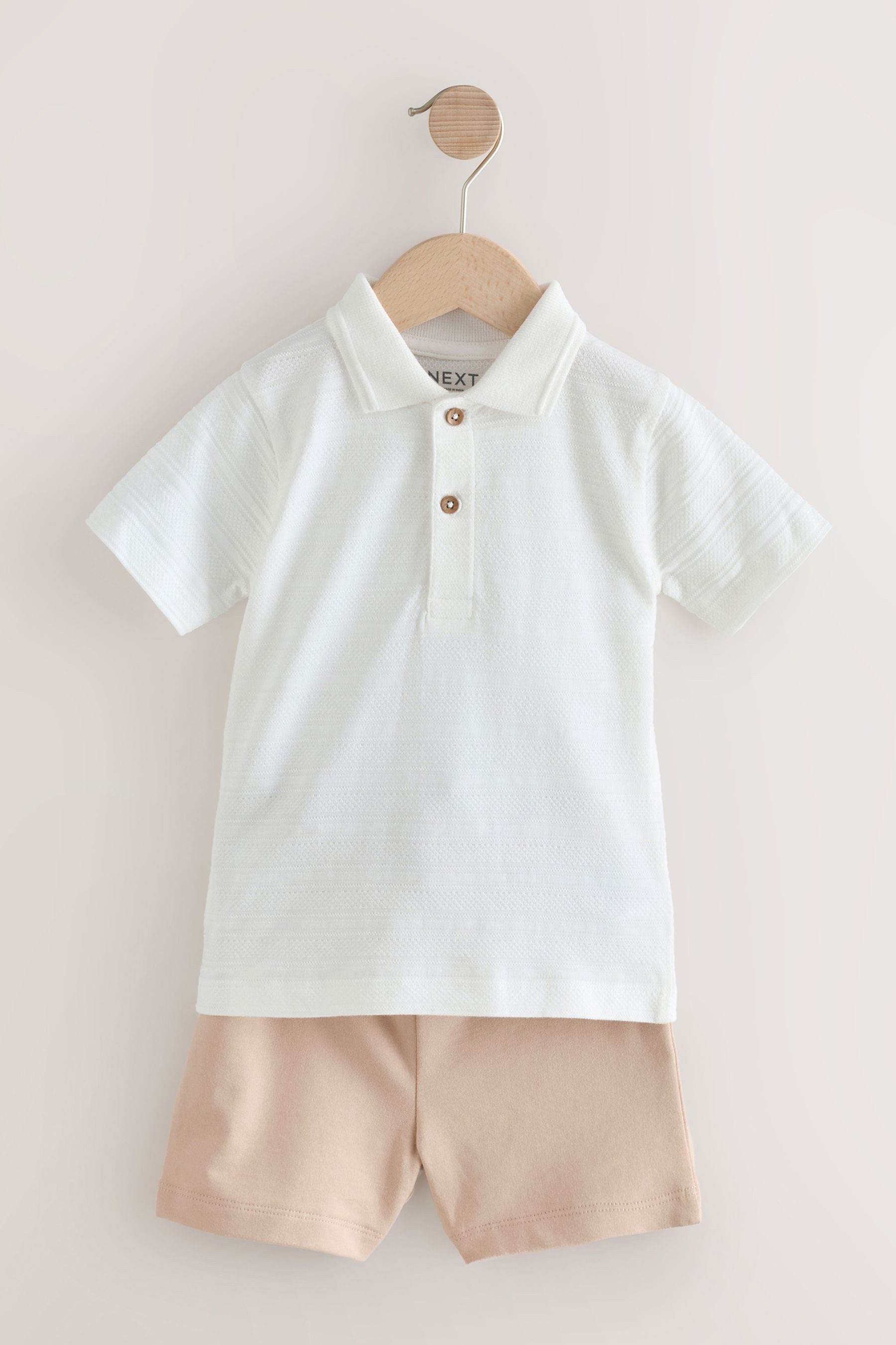 Next Shirt & Shorts Strukturiertes Kurzarm-Poloshirt und Shorts (2-tlg)