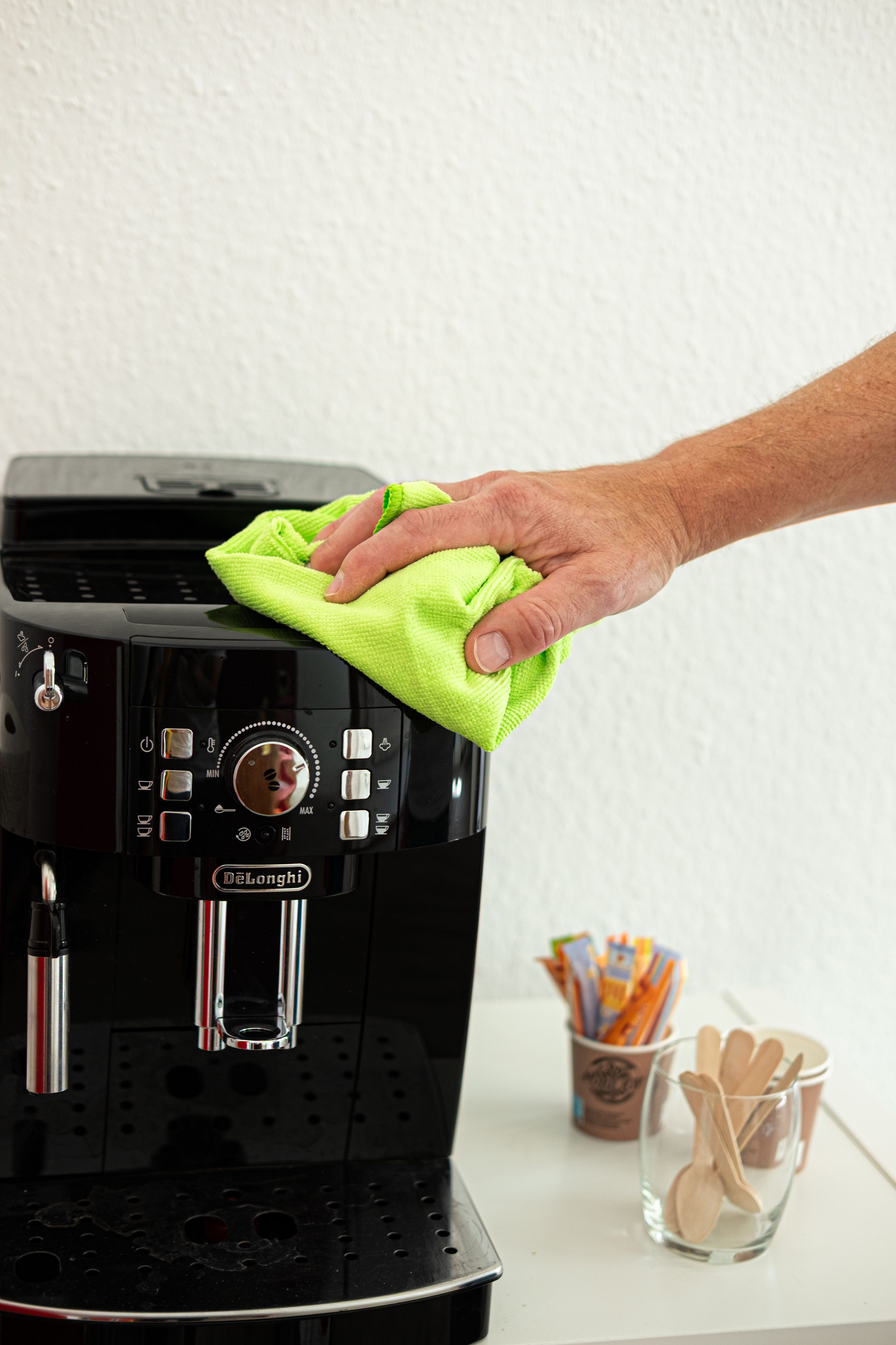 HH-Haushalt Auto 2er Set Microfasertücher 220 GSM, 40 x 40 cm, Farblich sortiert Pflegetuch (40x40 cm, SoftTouch – Sanfte Reinigung für Fahrzeugpflege mit optimaler Saugkraft, Mikrofaser reinigt verschmutzte Flächen mühelos, Autoreinigung, Auto Trockentuch, Autopflege, Abledern)