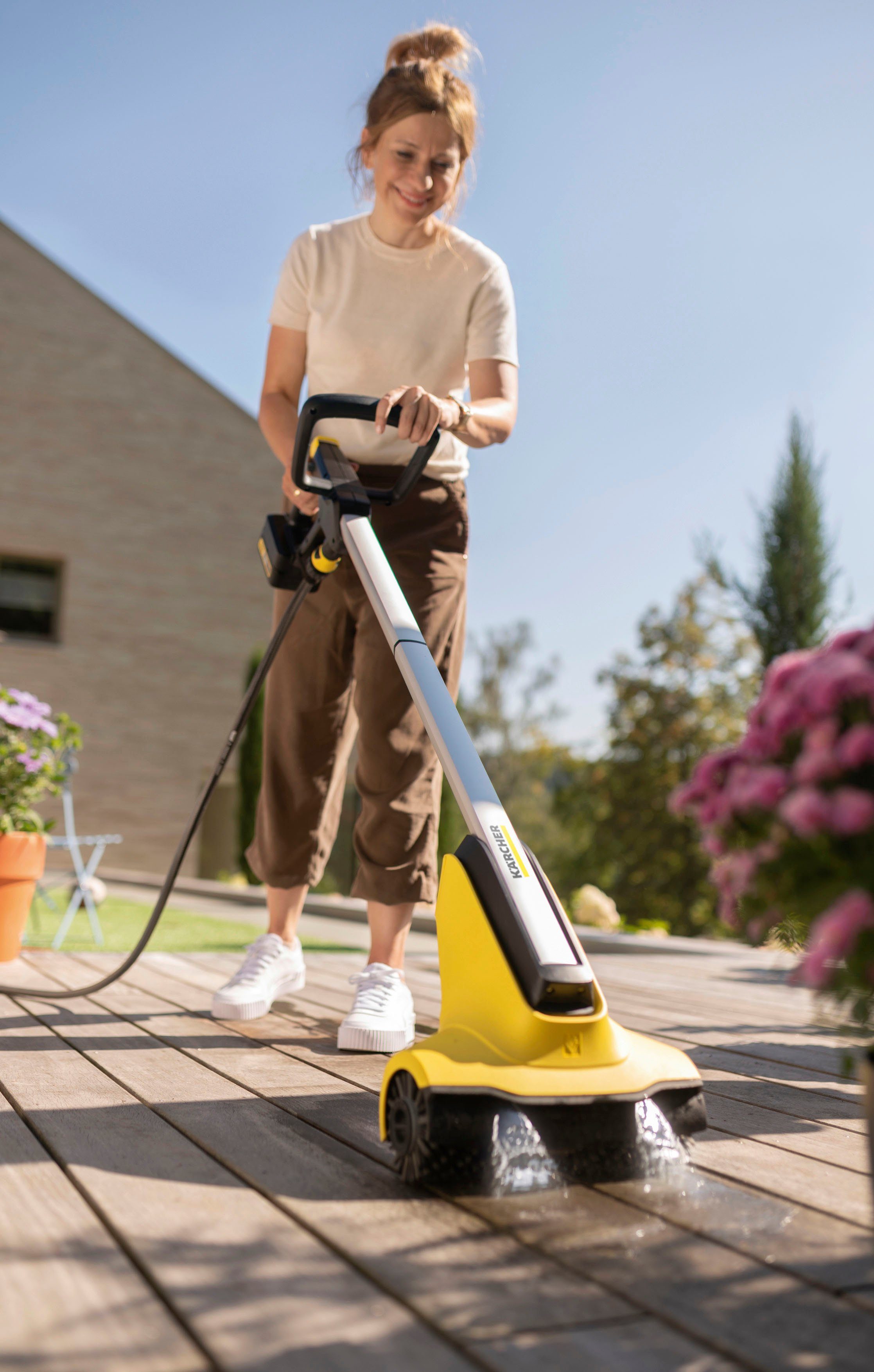 KÄRCHER Akku-Niederdruckreiniger PCL 3-18, Druck max: 10 bar, für die Säuberung von Holz-Terrassen, ohne Akku und Ladegerät