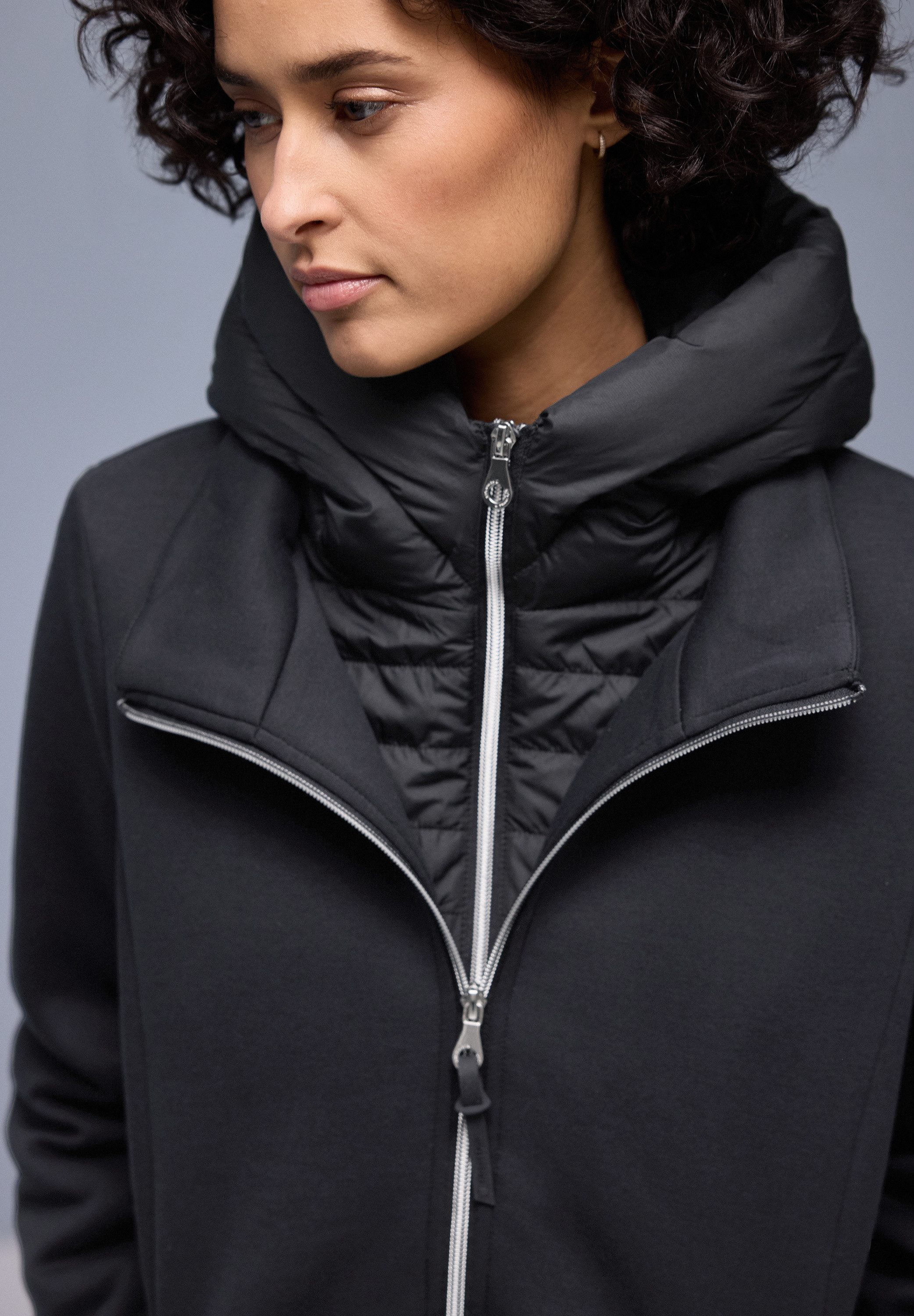 STREET ONE Langjacke im Doppel-Layer-Look und mit Kapuze