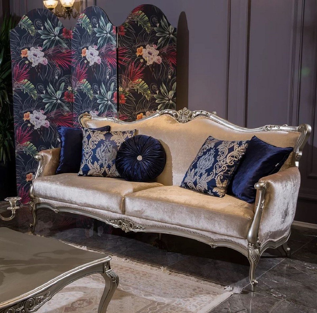 Casa Padrino Sofa Luxus Barock Wohnzimmer Sofa mit dekorativen Kissen Rosa / Silber 212 x 84 x H. 107 cm - Prunkvolle Barock Möbel