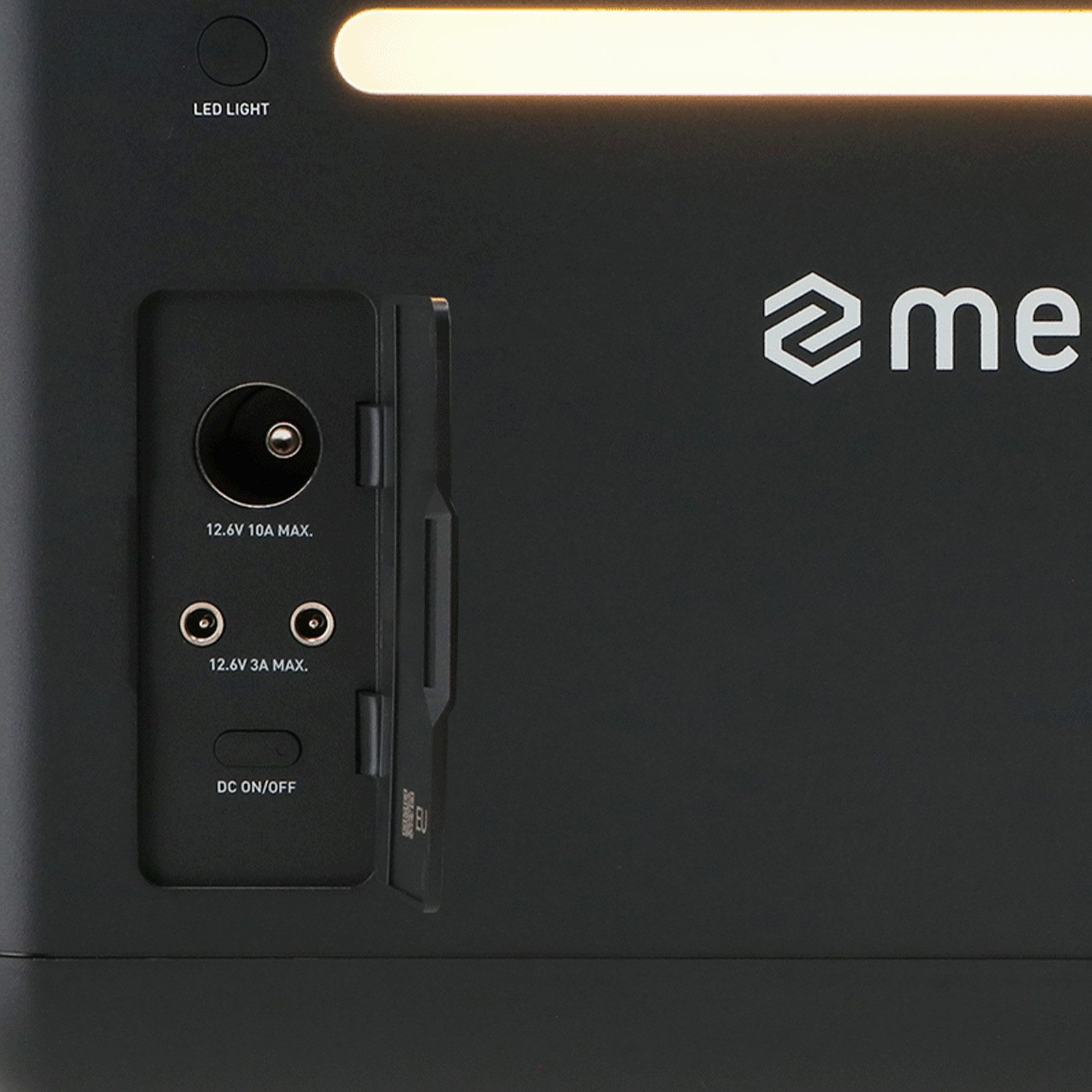 Mestic Stromerzeuger Tragbare Powerstation MPS-1800 Camping, Solar Generator PO4 1800W 1226Wh