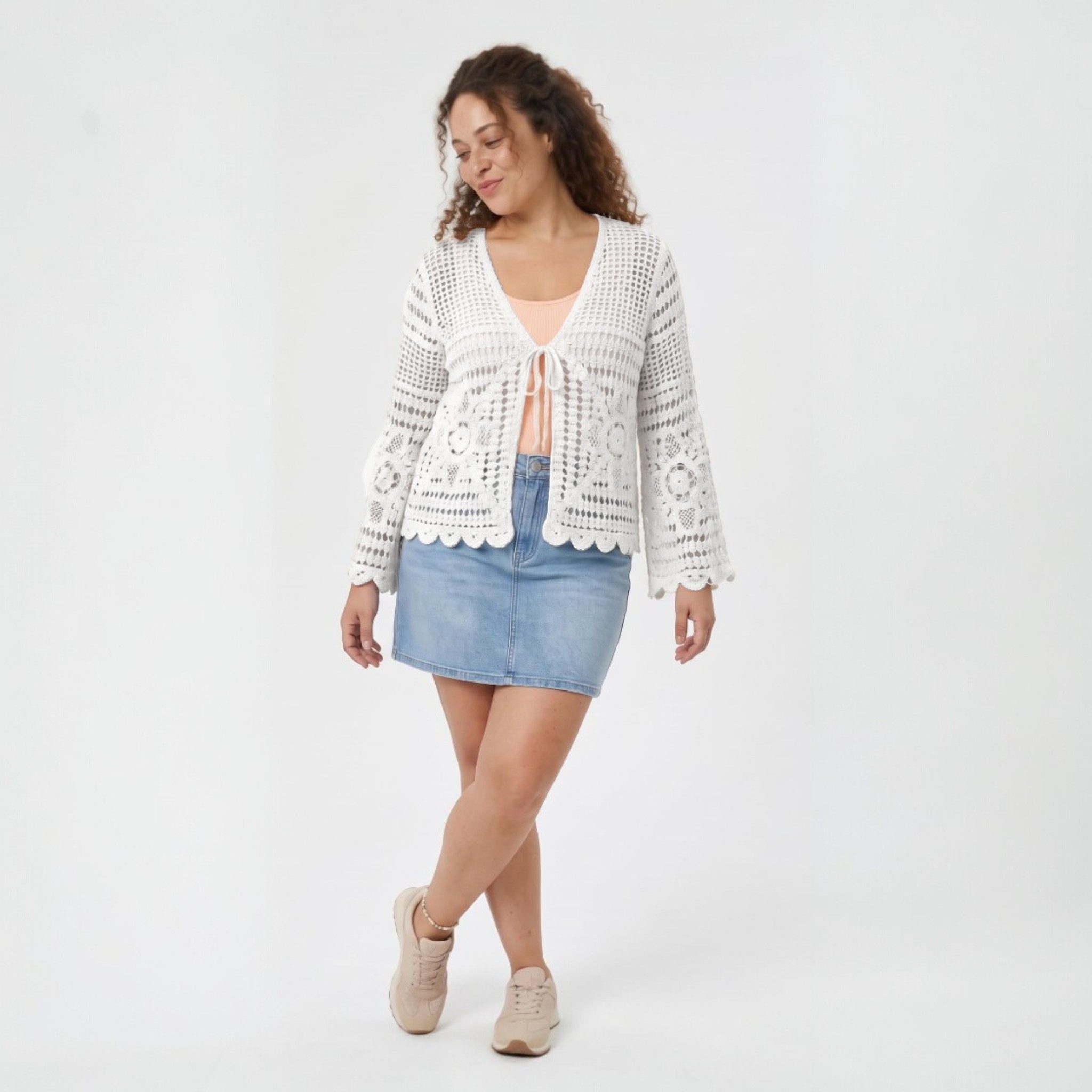 OriginalYou Strickjacke Cardigan leichte Sommerjacken Damen mit Schnürung Häkeljacke modernes Häkelmuster, weiter Ärmelabschluss, Gr. 42-46, mit Bindeband – Bild 5 von 5