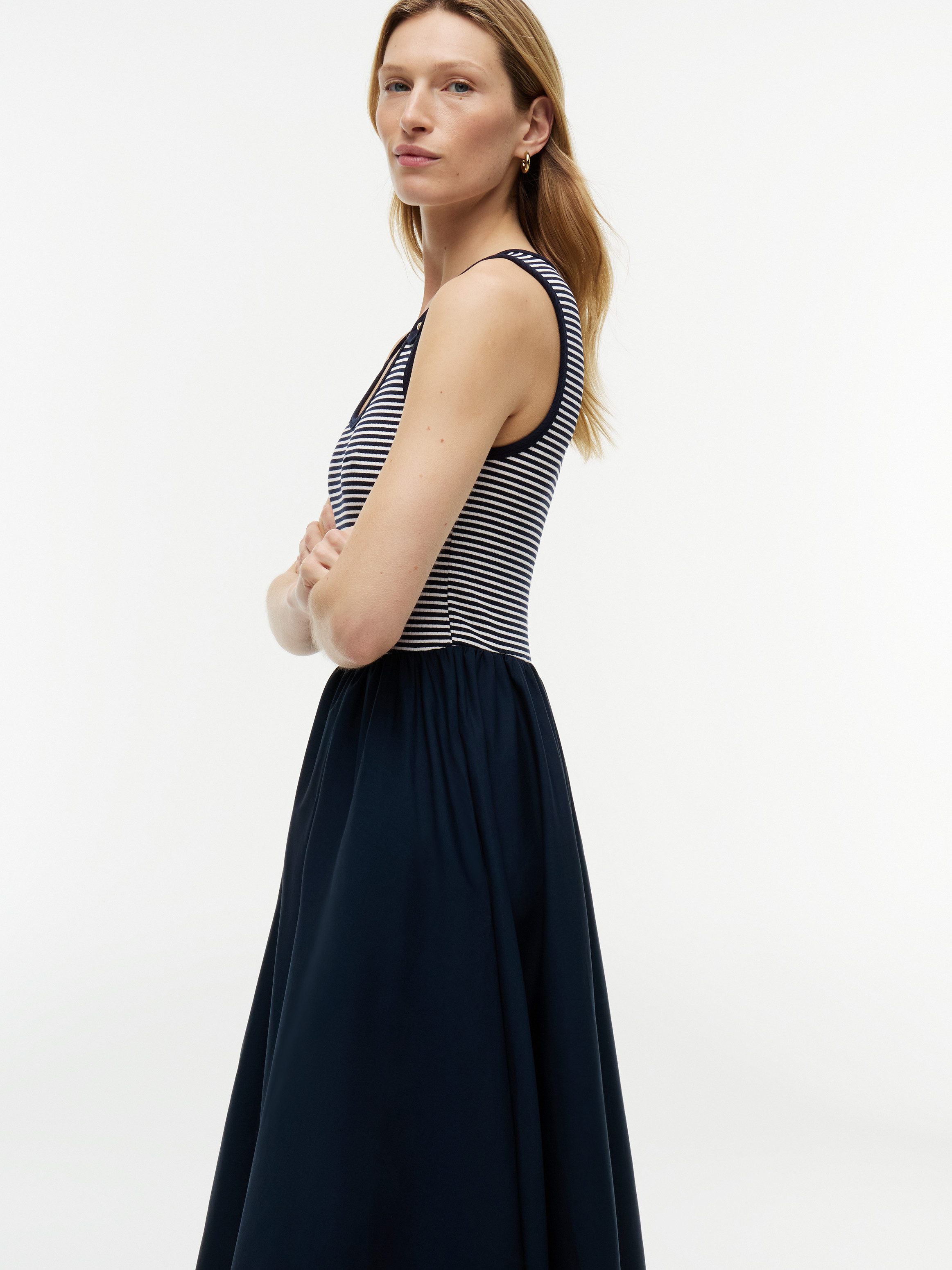 Tommy Hilfiger A-Linien-Kleid 5X2 RIB MIX MEDIA DRESS Baumwollmischung, figurbetont, Oberteil in gerippter Struktur