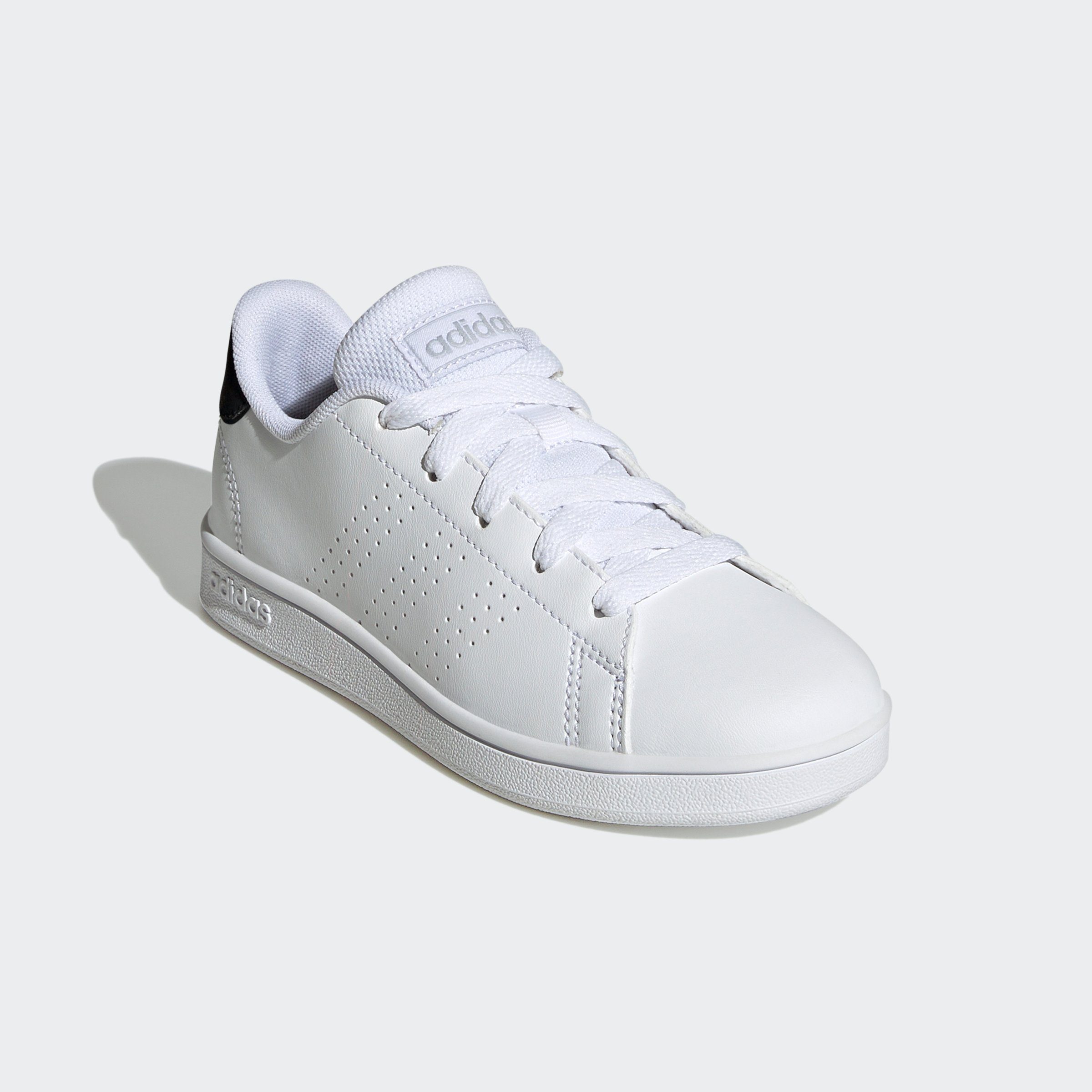 adidas Sportswear ADVANTAGE LIFESTYLE COURT LACE Sneaker Design auf den Spuren des adidas Stan Smith Cloud White / Core Black / Silver Metallic