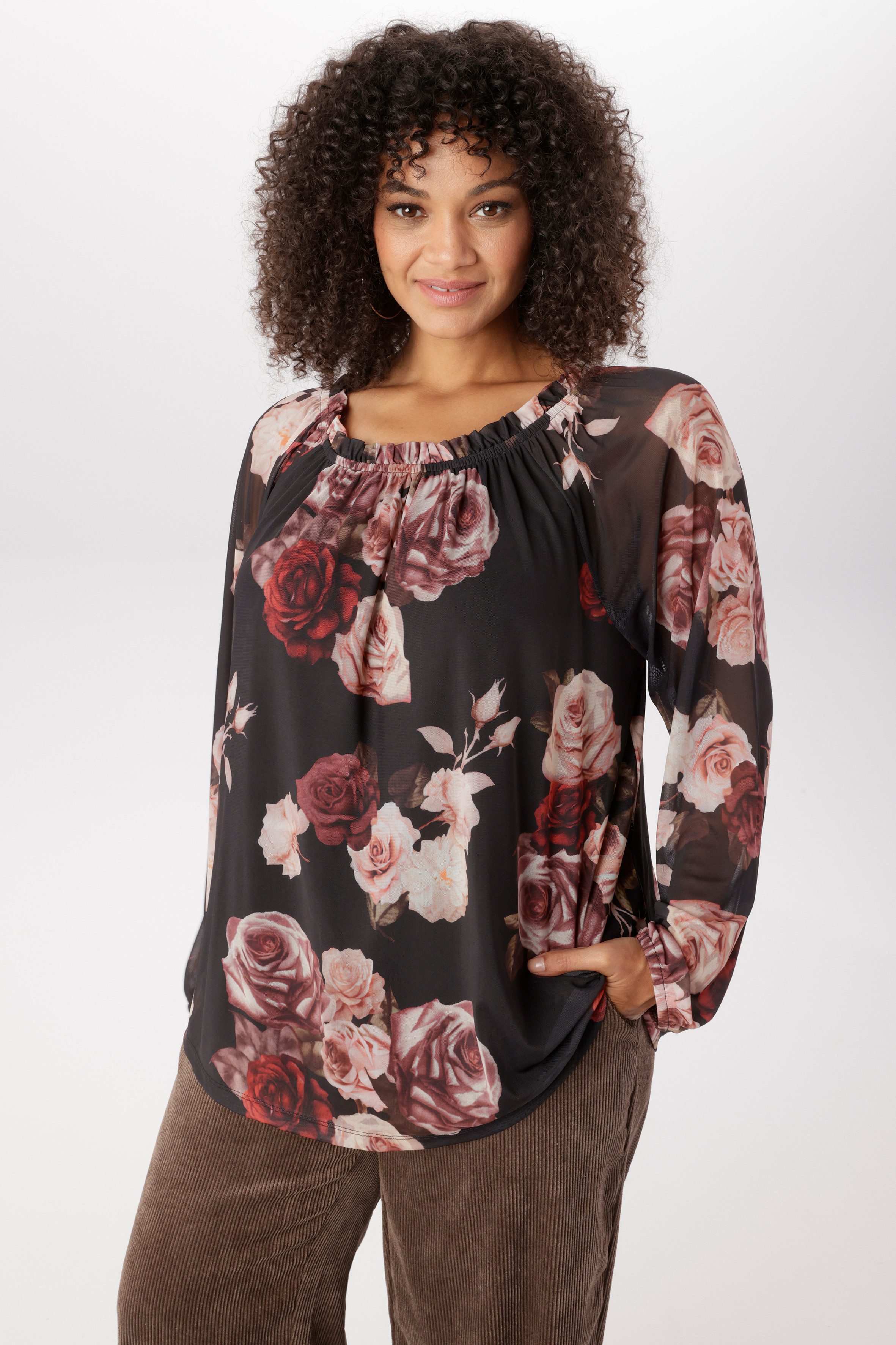 Aniston PLUS Carmenshirt in modischen Blumenprint - NEUE KOLLEKTION. € 39,99, (€ 39,99 pro 1 Stk).