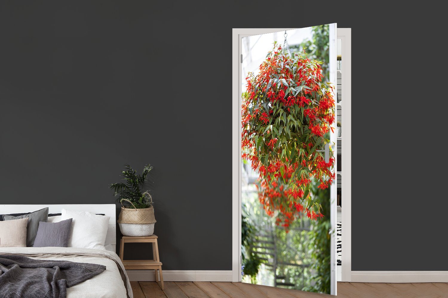 (1 Blüten, Türtapete Hängepflanze mit für bedruckt, Tür, MuchoWow Türaufkleber, roten Matt, St), 75x205 cm Fototapete