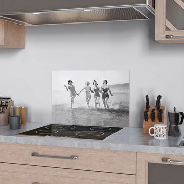 DEQORI Küchenrückwand 'Retro Badebekleidung', Glas Spritzschutz Badrückwand Herdblende