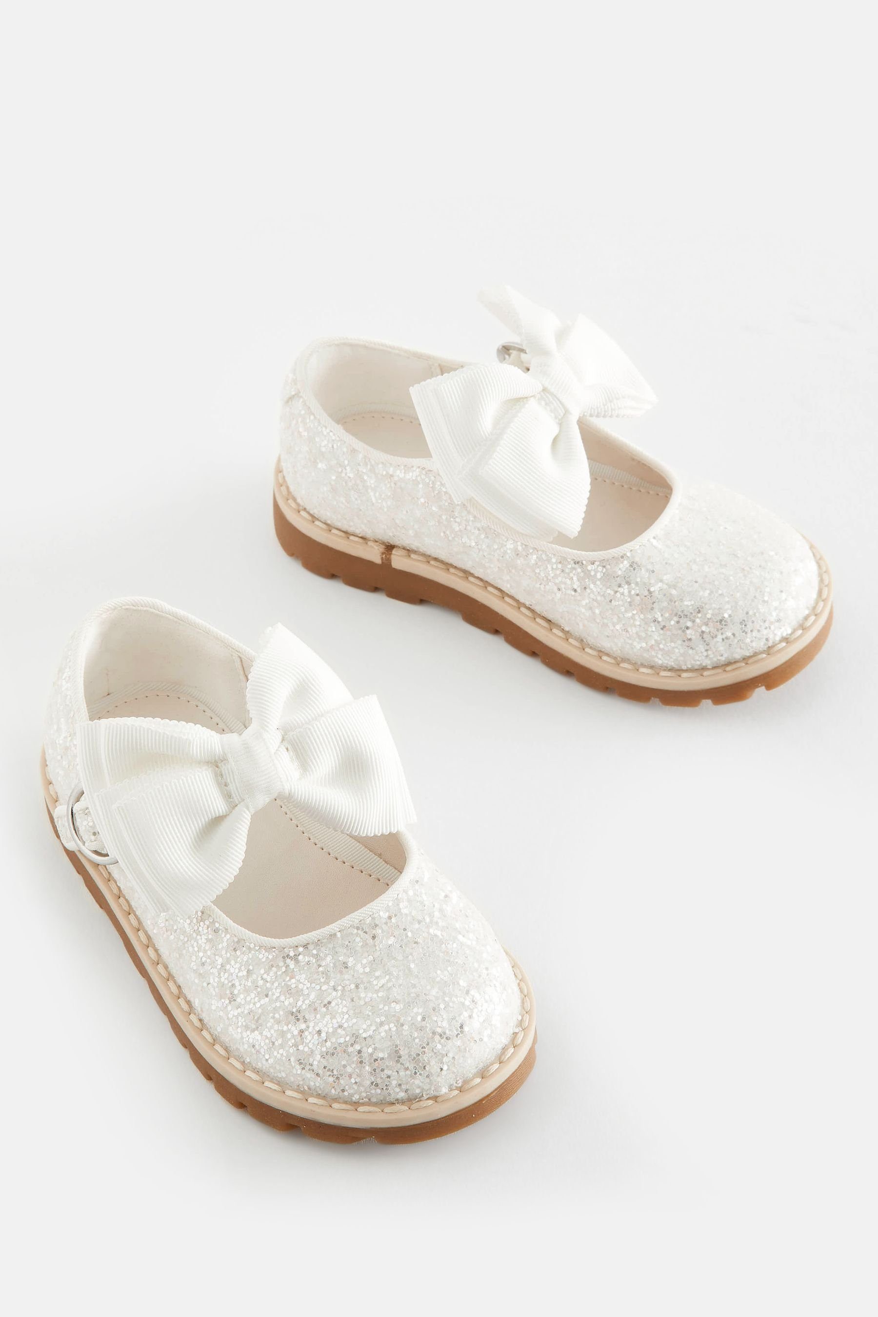 Next Mary-Jane-Schuh mit Profilsohle Klettschuh