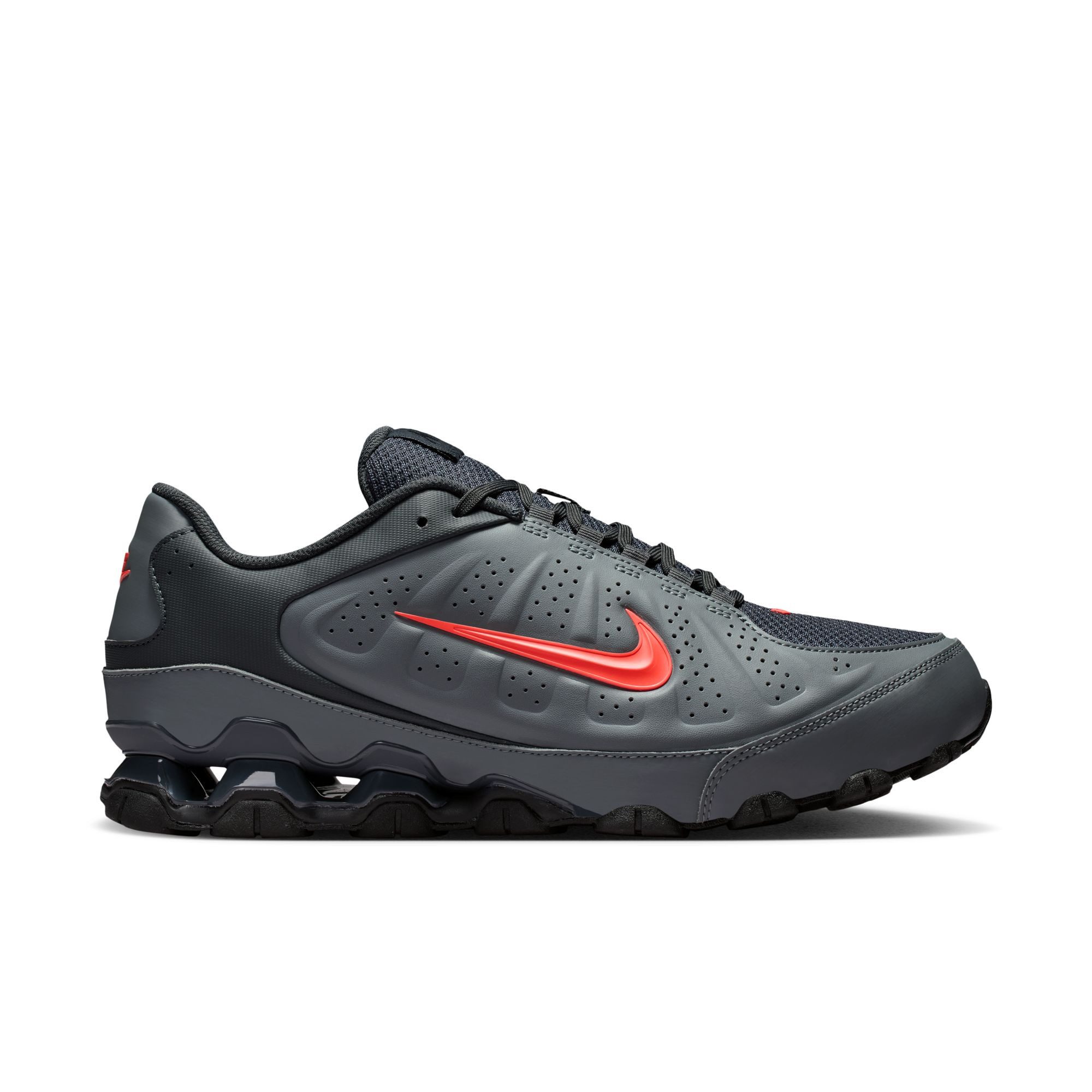 Nike Sportswear Reax 8 Sneaker inspiriert vom Design des Nike Shox