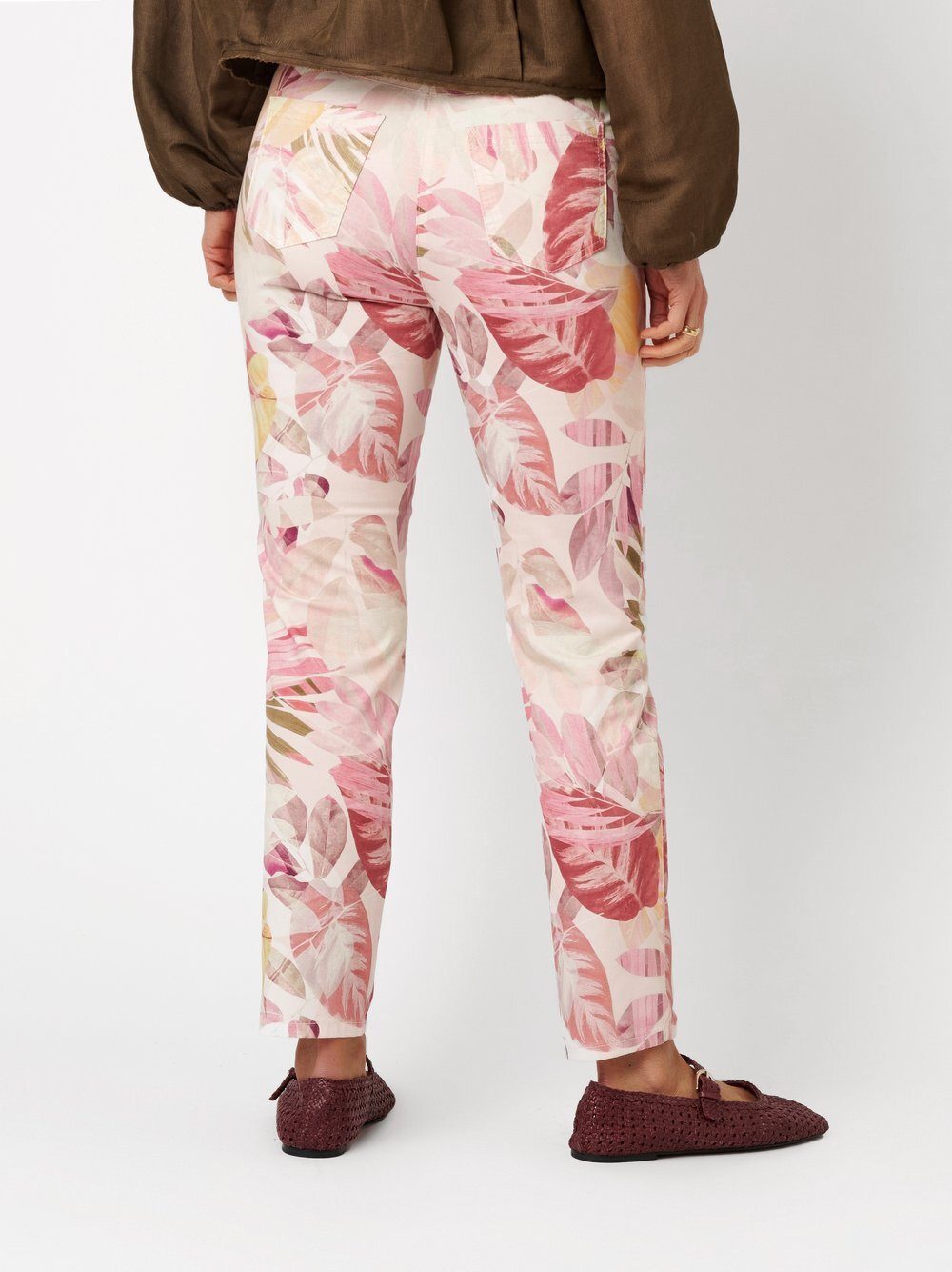 Relaxed by TONI Stretch-Hose Meine beste Freundin 7/8 mit kreativem Blumenmuster