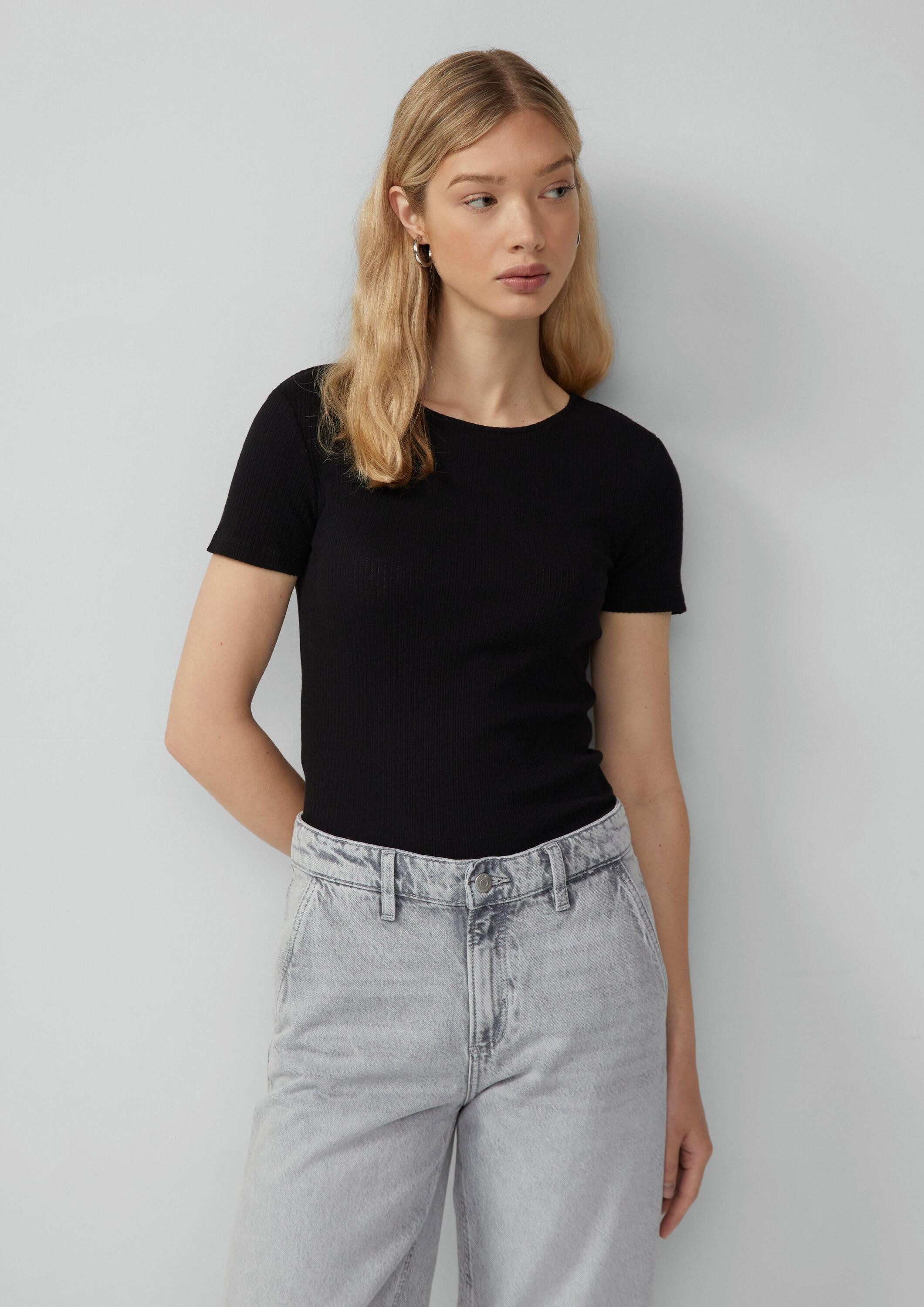 QS Kurzarmshirt T-Shirt Schmal geschnittenes Shirt mit Ajourmuster günstig online kaufen