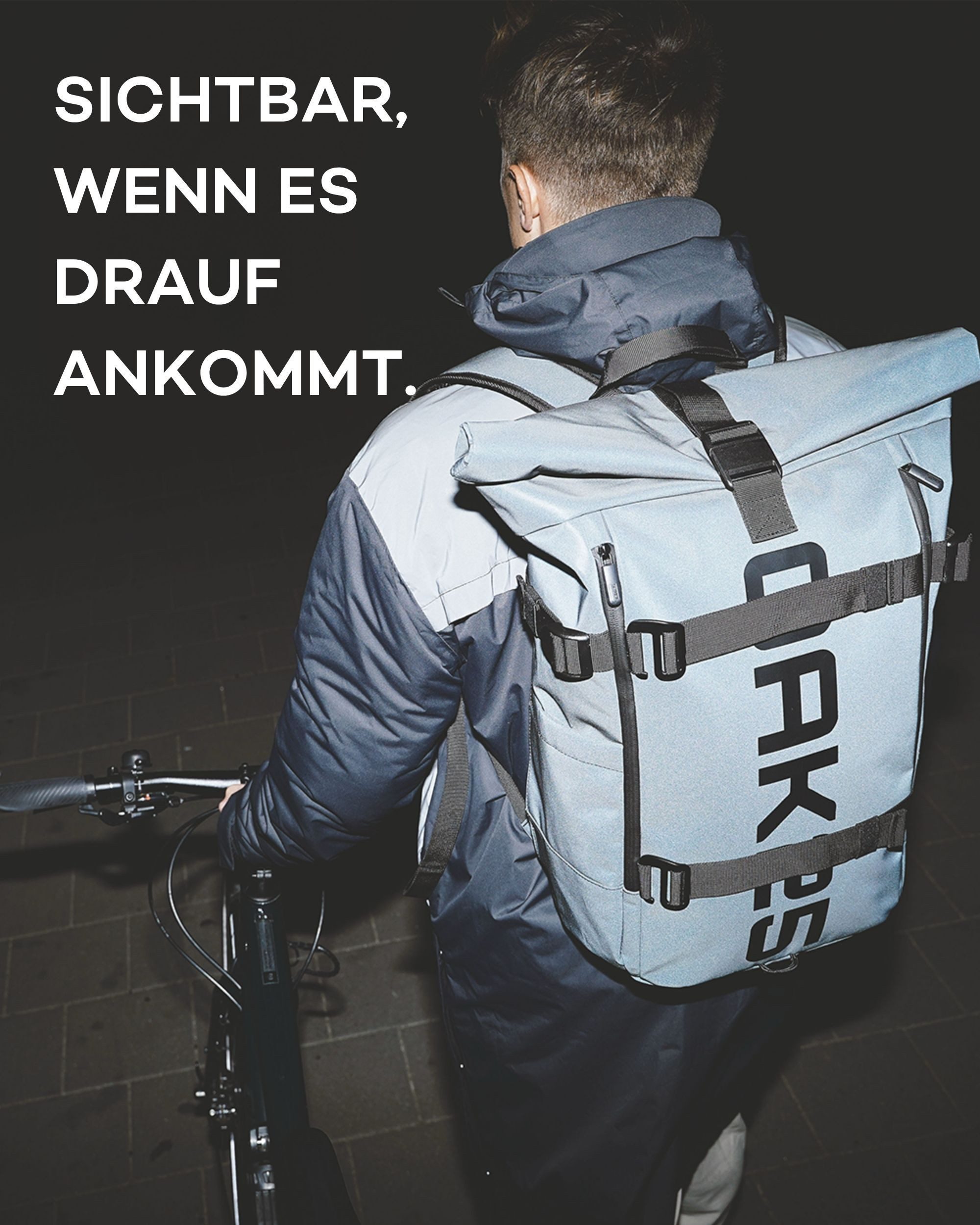 OAK25 Cityrucksack Luminite Rolltop Rucksack reflektierend (1-tlg), Roll Top Backpack mit Laptopfach bis 16 Zoll, wasserabweisend