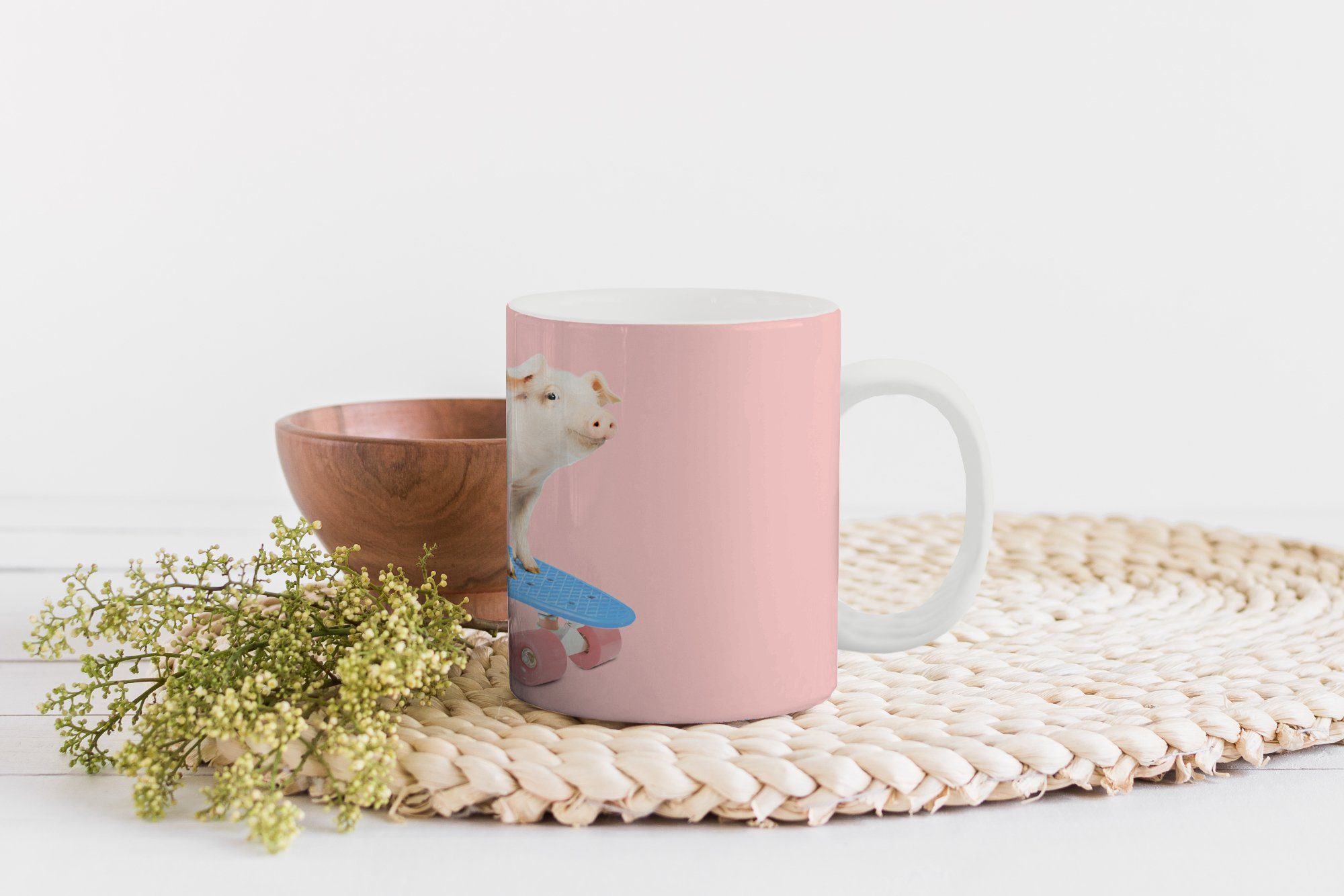Kaffeetassen, - Rosa - MuchoWow Teetasse, Schwein Skateboard - Blau Tasse Geschenk Teetasse, Tiere, Becher, Keramik, -