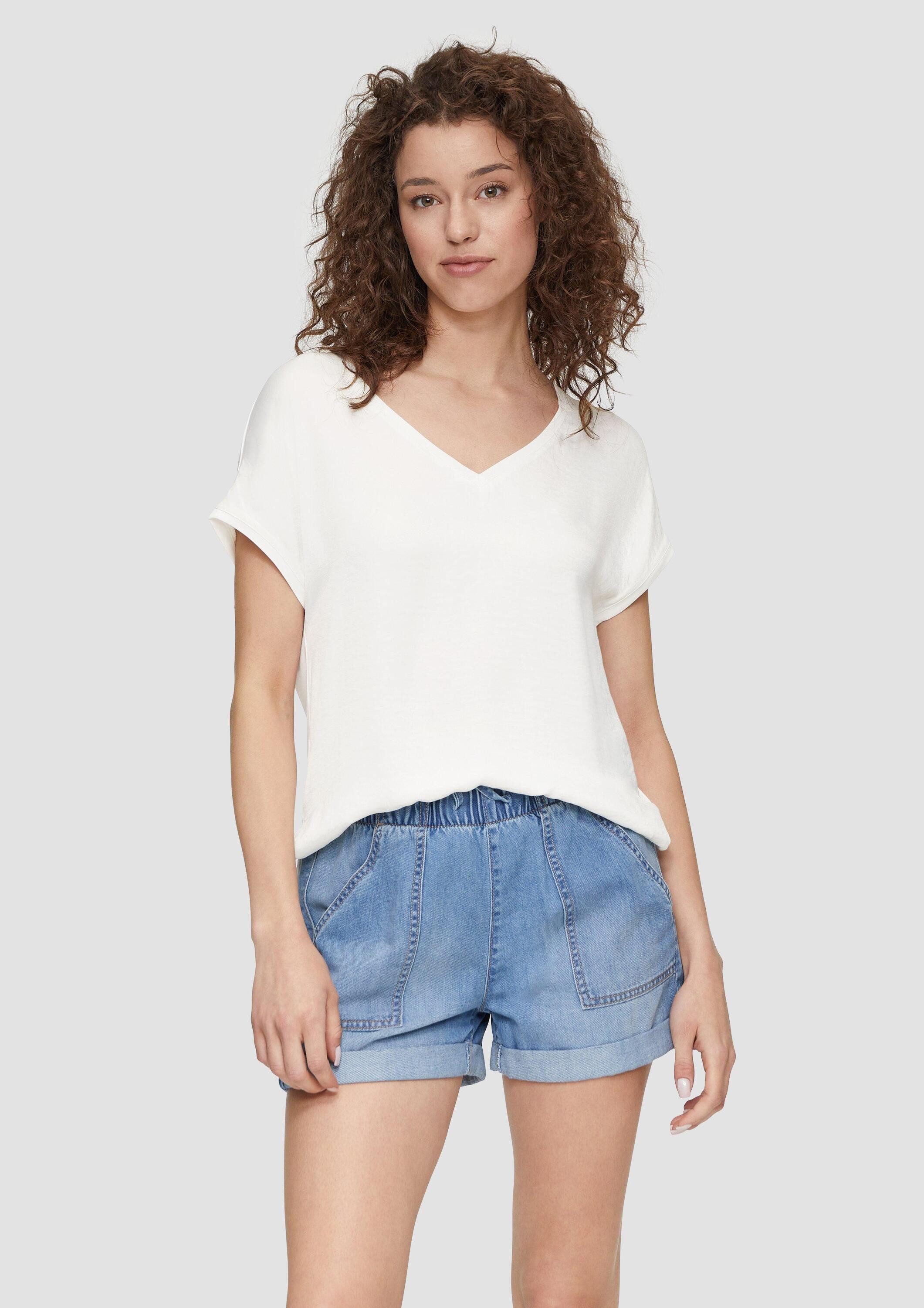 QS Kurzarmshirt T-Shirt Fabricmix-Shirt im Loose Fit mit V-Ausschnitt günstig online kaufen