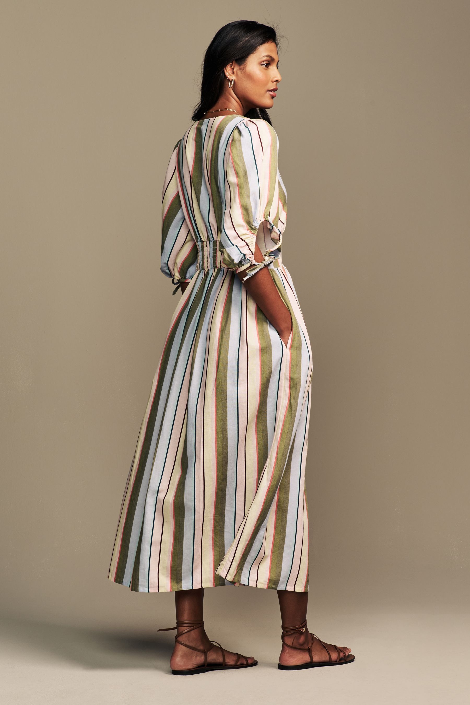 LAURA ASHLEY Midikleid Laura Ashley Midaxi-Kleid günstig online kaufen