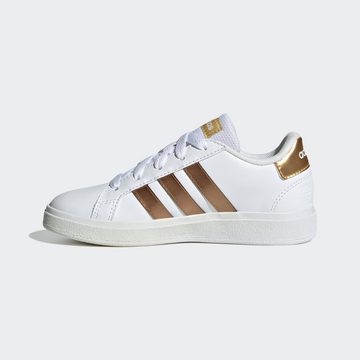 adidas Sportswear GRAND COURT SUSTAINABLE LACE Sneaker Design auf den Spuren des adidas Superstar