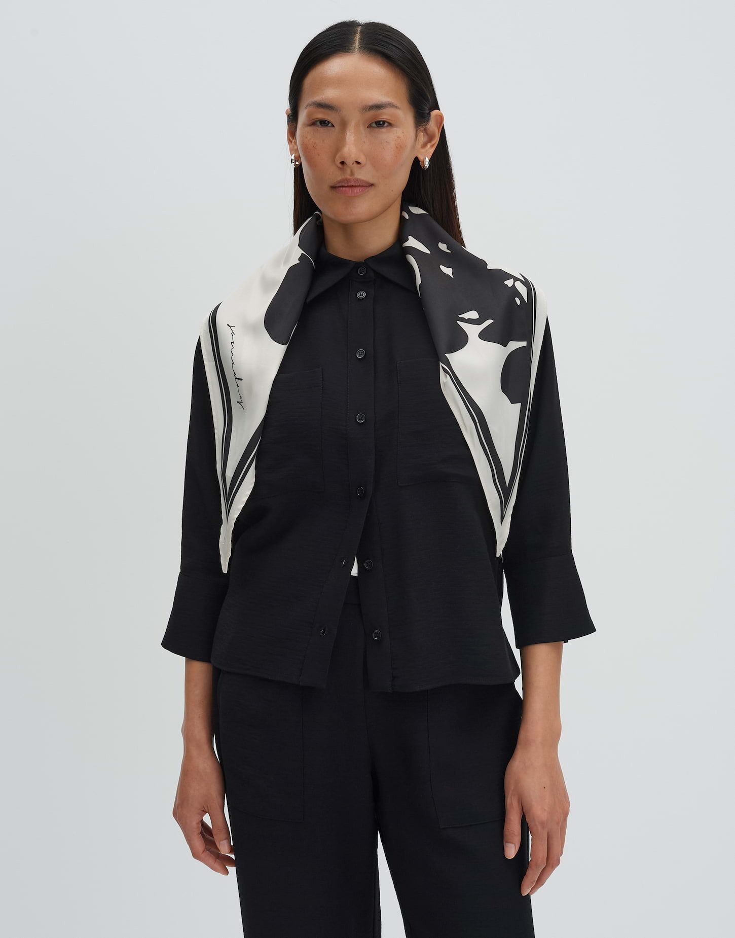 someday Halstuch Beyla scarf aus Satin mit floralem Print, Leichtes, schimmerndes Tuch für elegante Looks