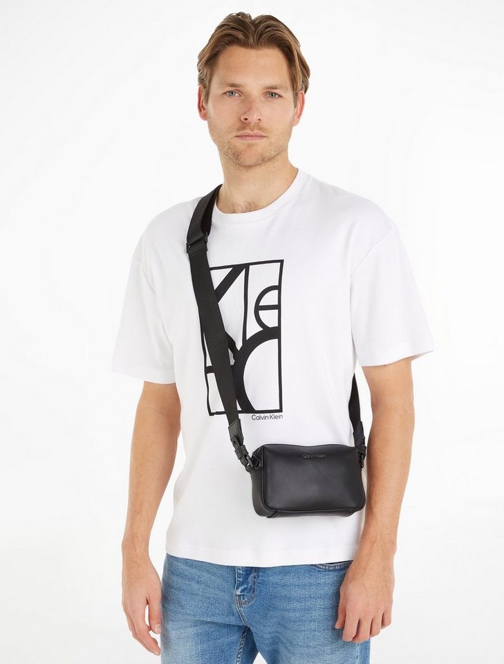 Calvin Klein Mini Bag CK MUST CAMERA BAG S SMO, in schlichtem Design