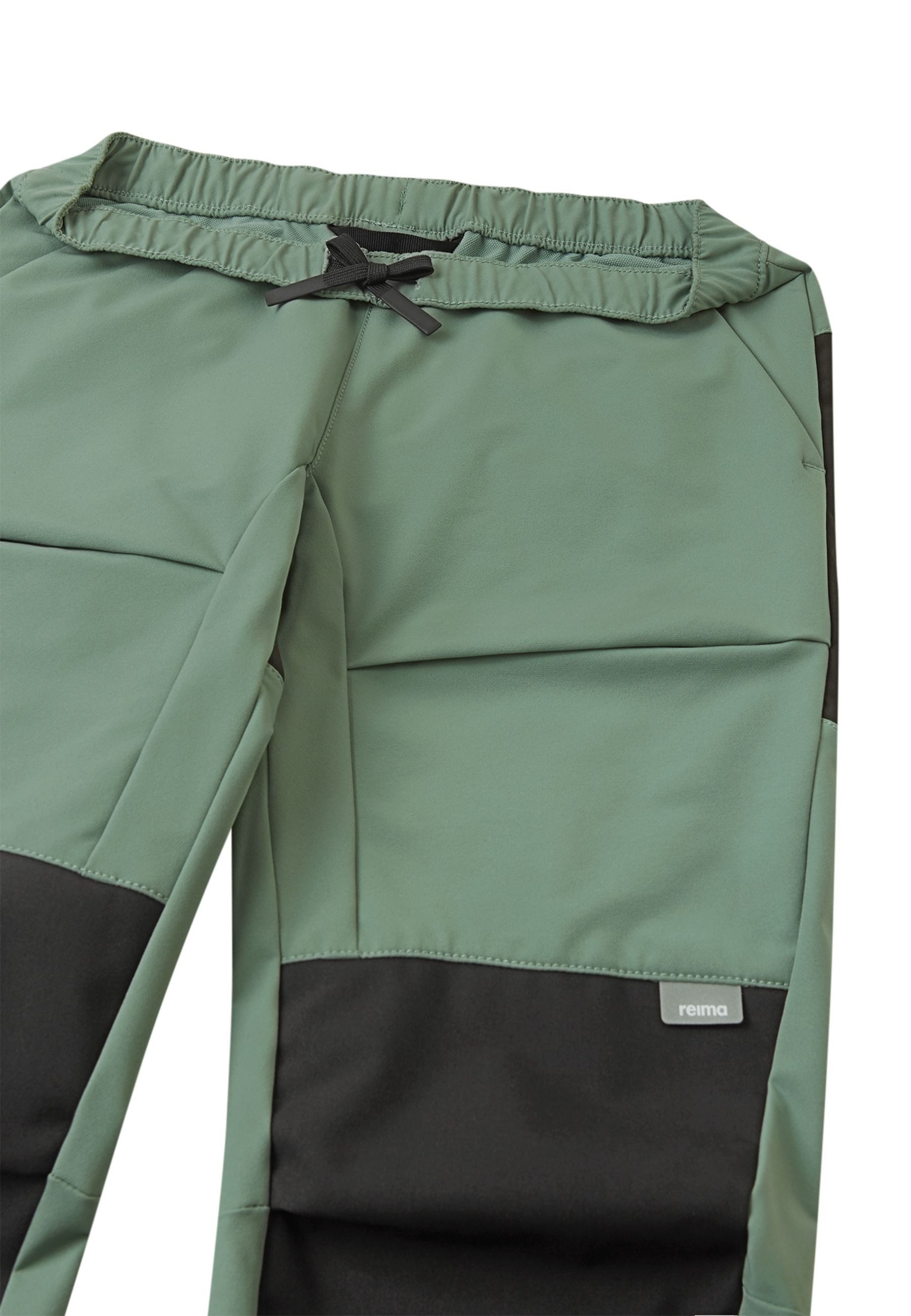 reima Outdoorhose VAELTAA Outdoorhose Verstärkungen an Beinen und Hinterteil