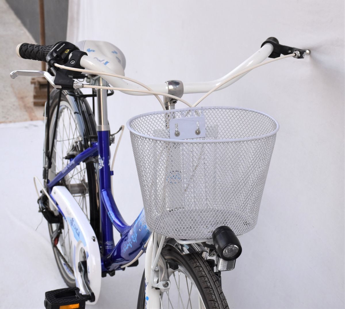 T&Y Trade Cityrad 26 ZOLL Kinder Mädchen City Fahrrad Kinderfahrrad Rad Bike FLAIR Blau, 6 Gang Shimano, Kettenschaltung, Gepäckträger, STVO Licht, 6 Shimano Gang, Seitenständer, Korb