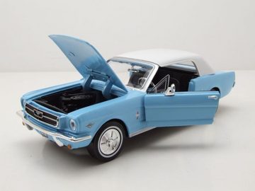 Motormax Modellauto Ford Mustang Hardtop 1964 1/2 hellblau weiß James Bond Thunderball, Maßstab 1:24