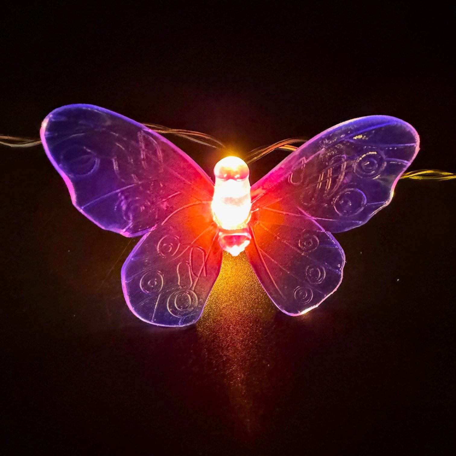 Online-Fuchs LED-Lichterkette mit 30 Schmetterlingen und Timer - für innen und außen - Outdoor, Batteriebetrieben - Deko für Garten, Balkon, Terrasse
