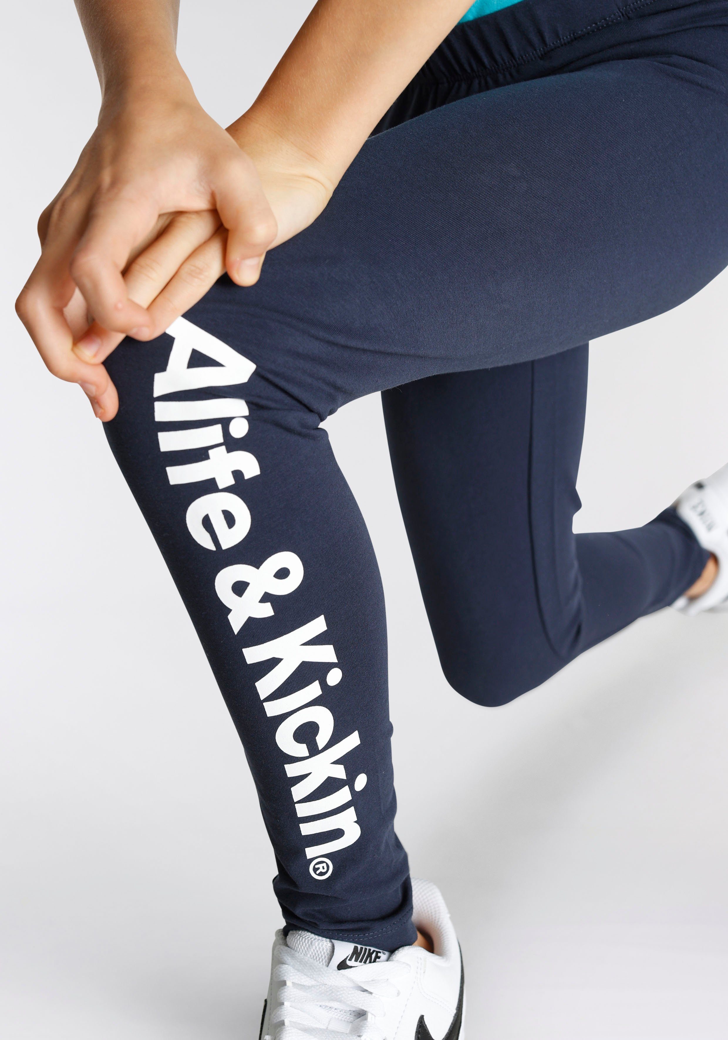 für & Druck Kickin & MARKE! NEUE Logo Alife Kickin mit Alife Kids. Leggings