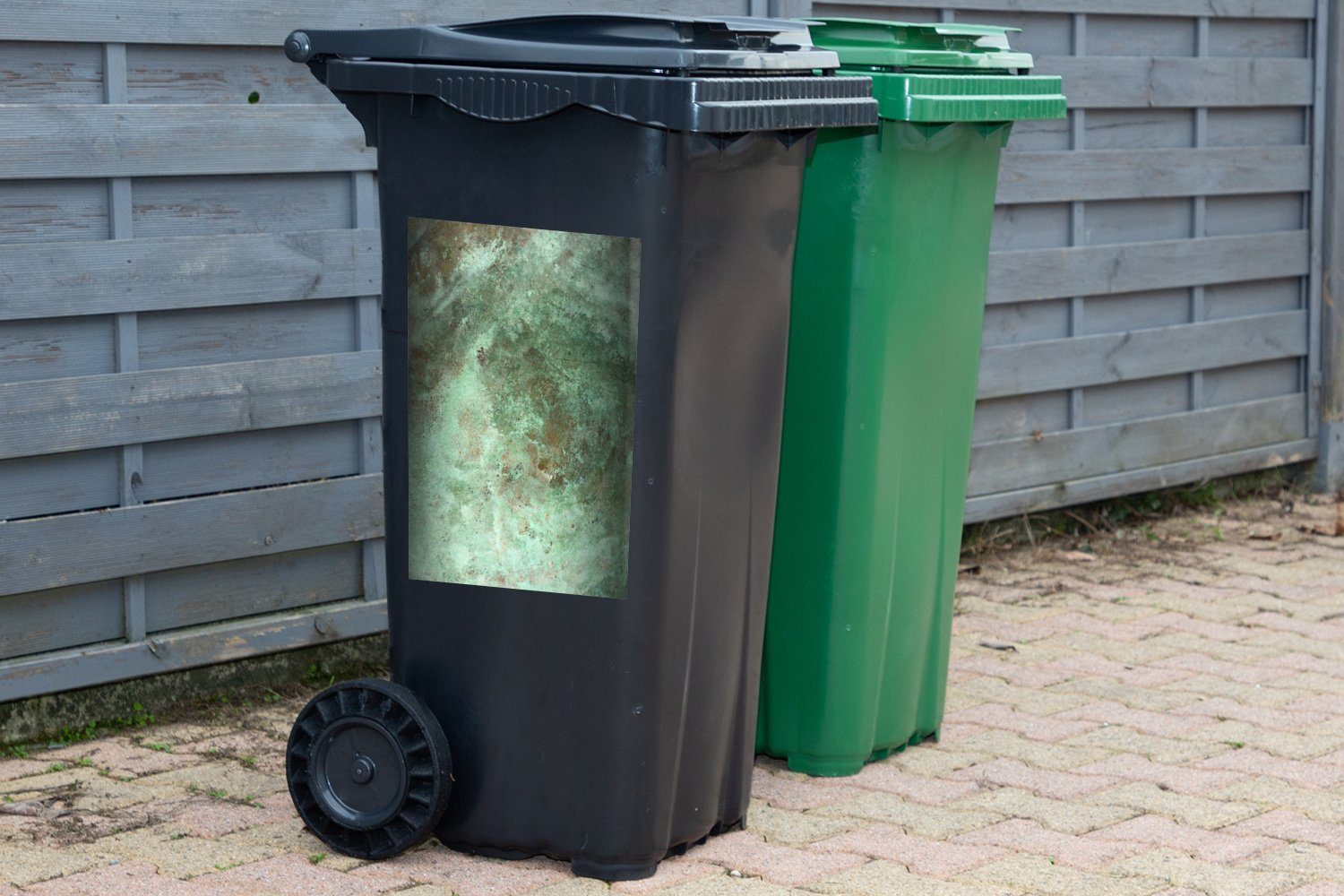 MuchoWow Wandsticker Kupferfarbener Hintergrund mit Mülltonne, Sticker, St), Container, (1 Patina Mülleimer-aufkleber, Abfalbehälter