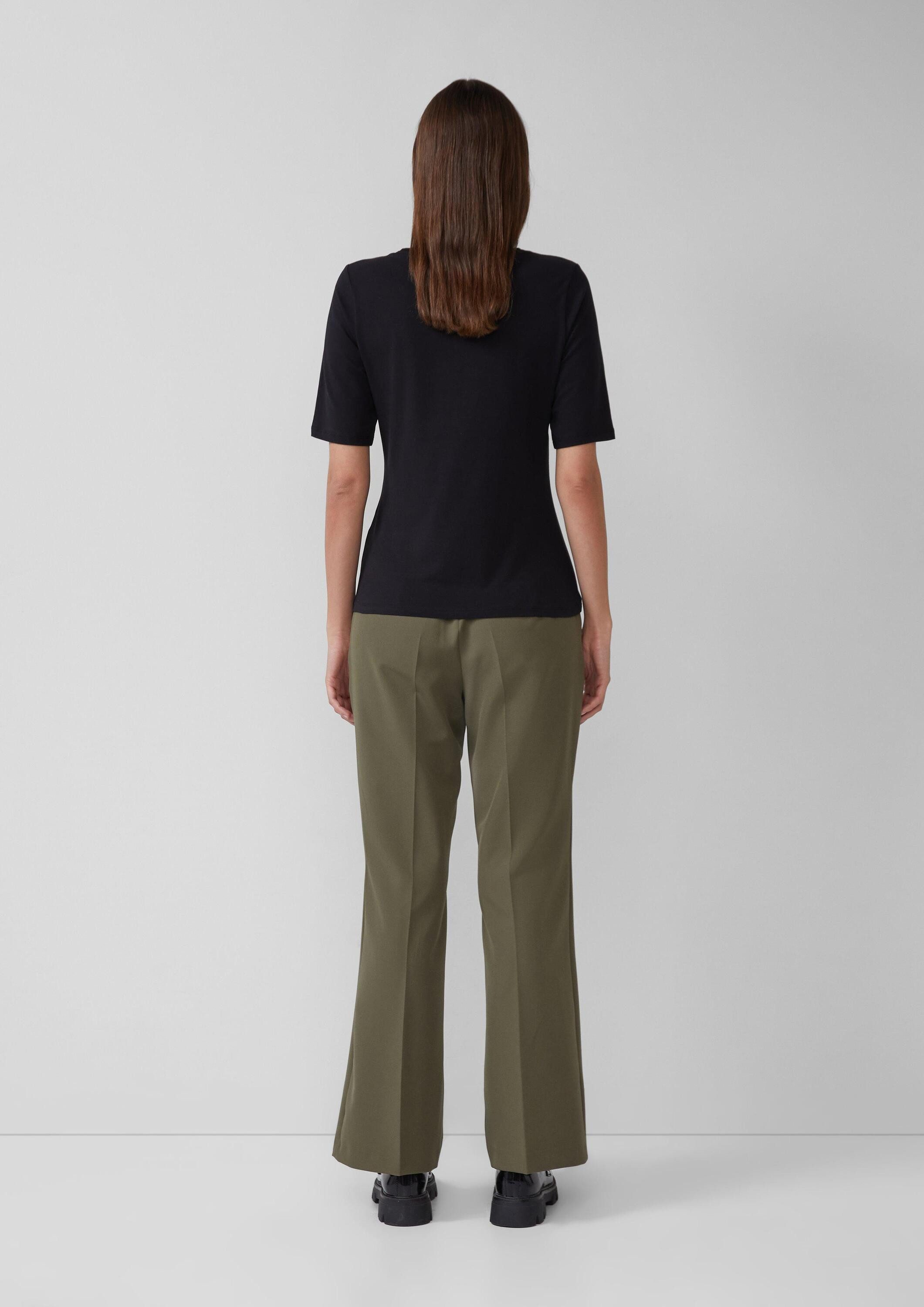 s.Oliver Kurzarmshirt T-Shirt T-Shirt aus Baumwollmix mit Satindetail am Ausschnitt