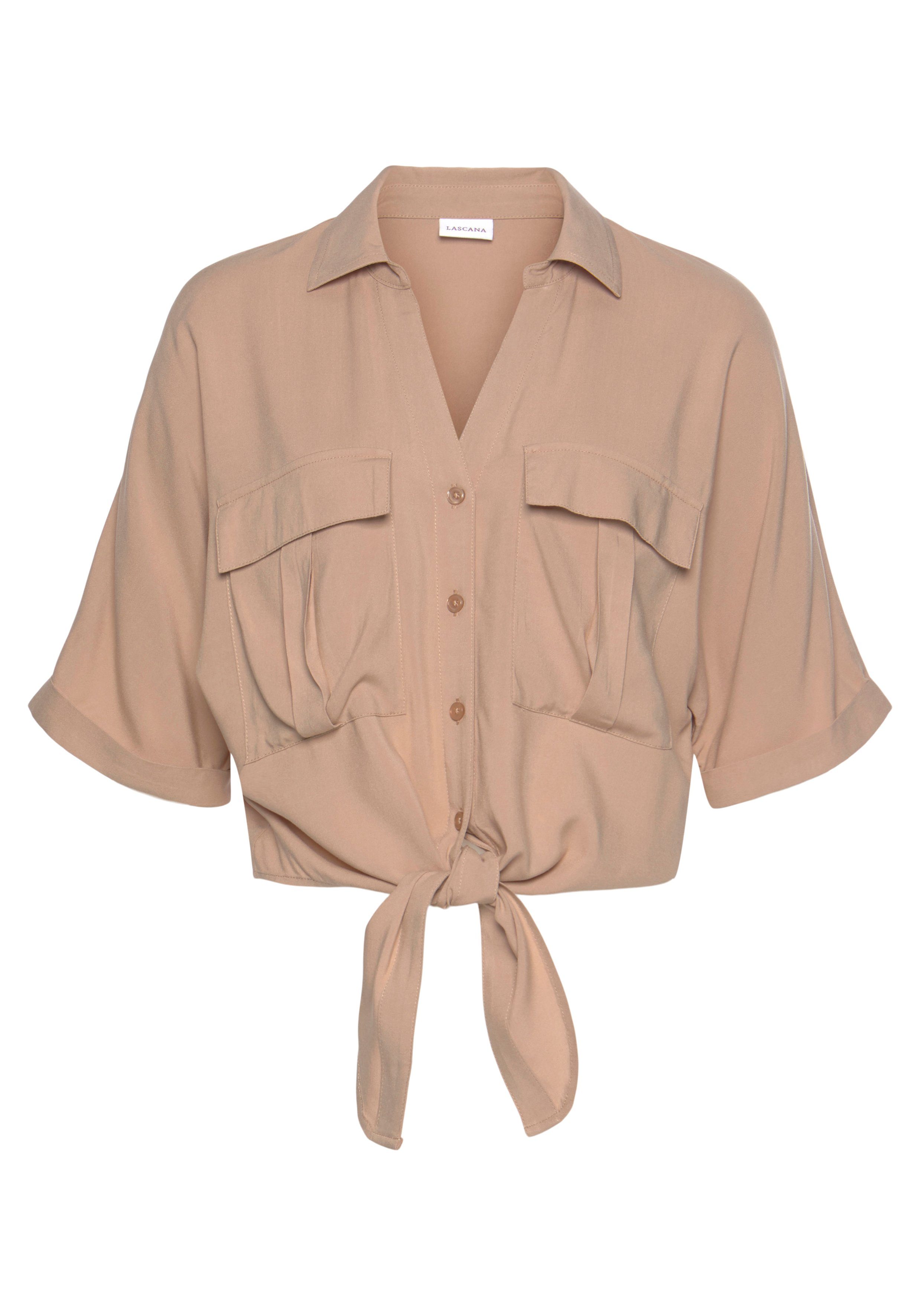 LASCANA Kurzarmbluse mit Knotendetail und Knopfleiste, Hemdkragen, Damenbluse. € 39,99
