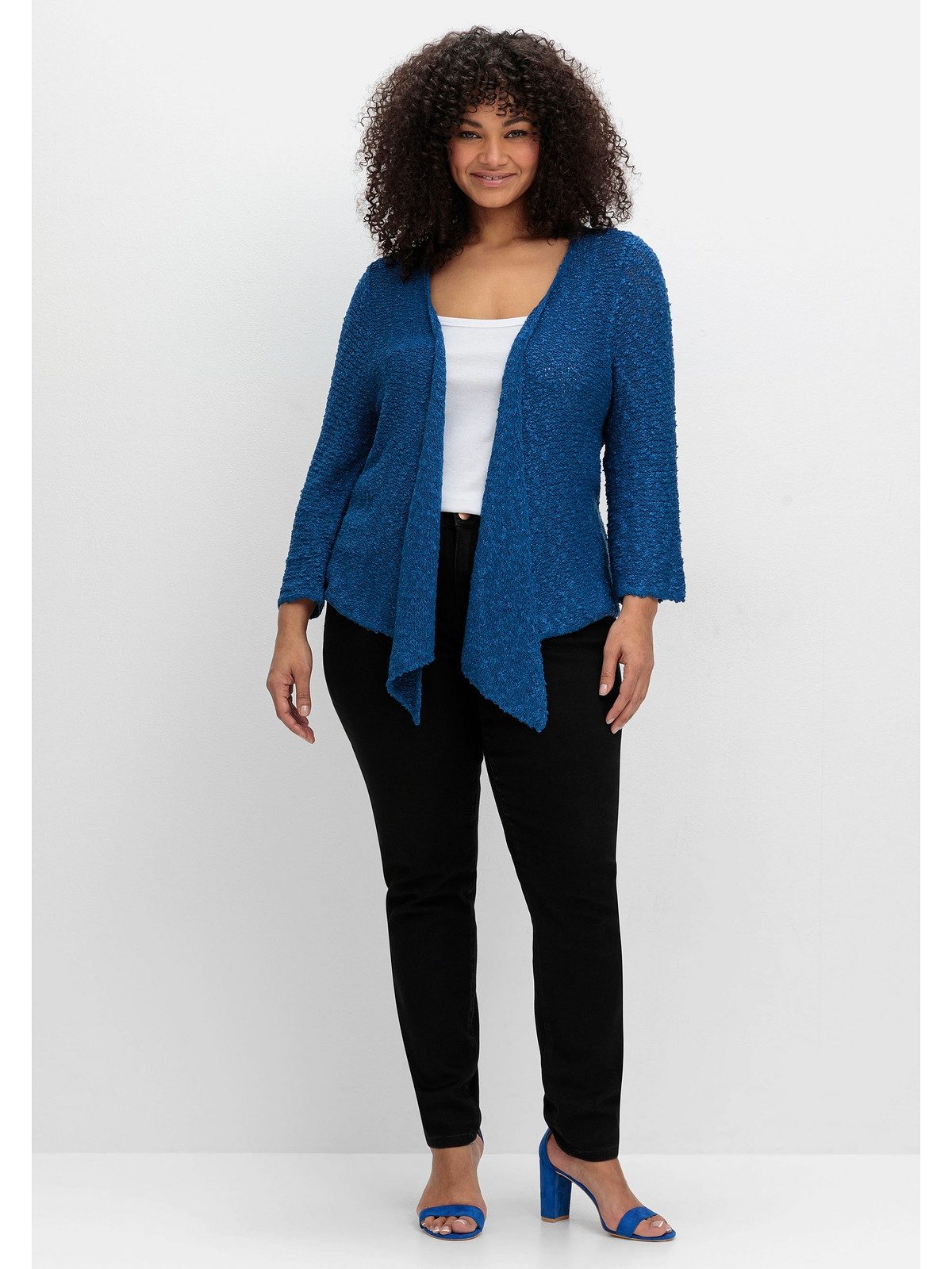 sheego by Joe Browns Strickjacke Große Größen im Häkel-Look, mit zipfeligem Saum